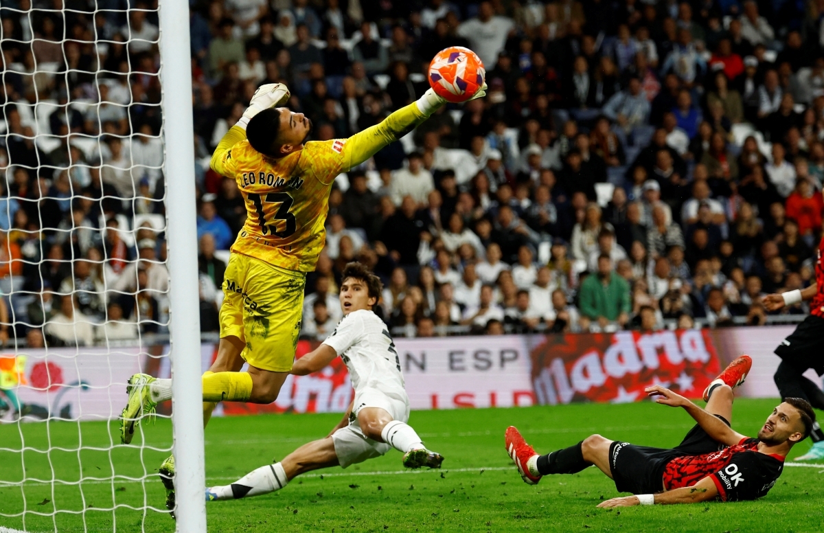Real Madrid lội ngược dòng khó tin, trì hoãn Barca sớm vô địch La Liga 24/25