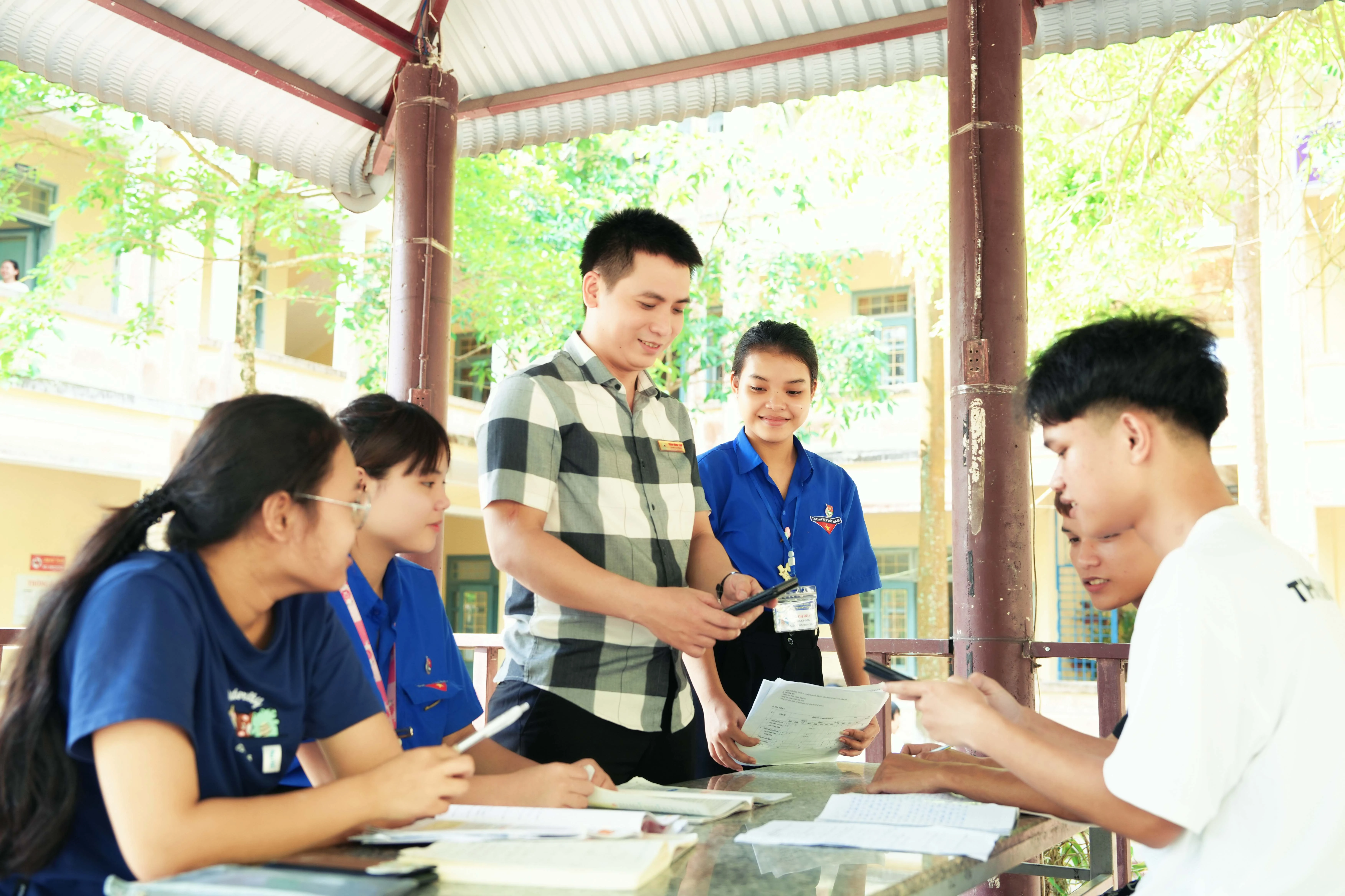 Rời game, viết trang đời mới