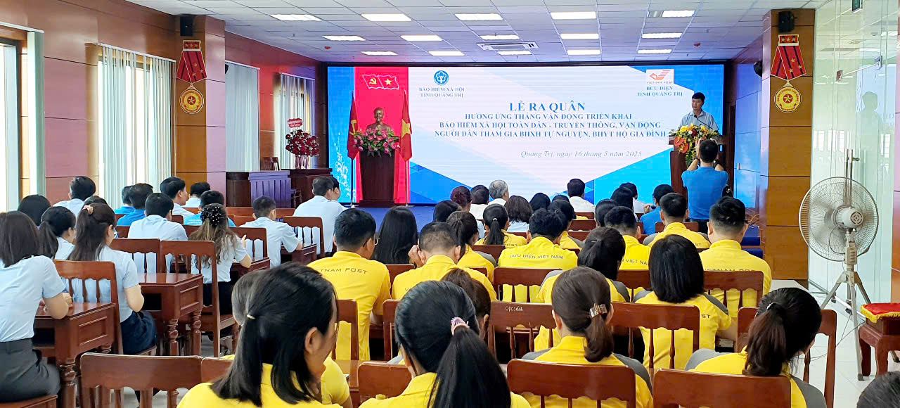 Ra quân hưởng ứng Tháng vận động triển khai BHXH toàn dân
