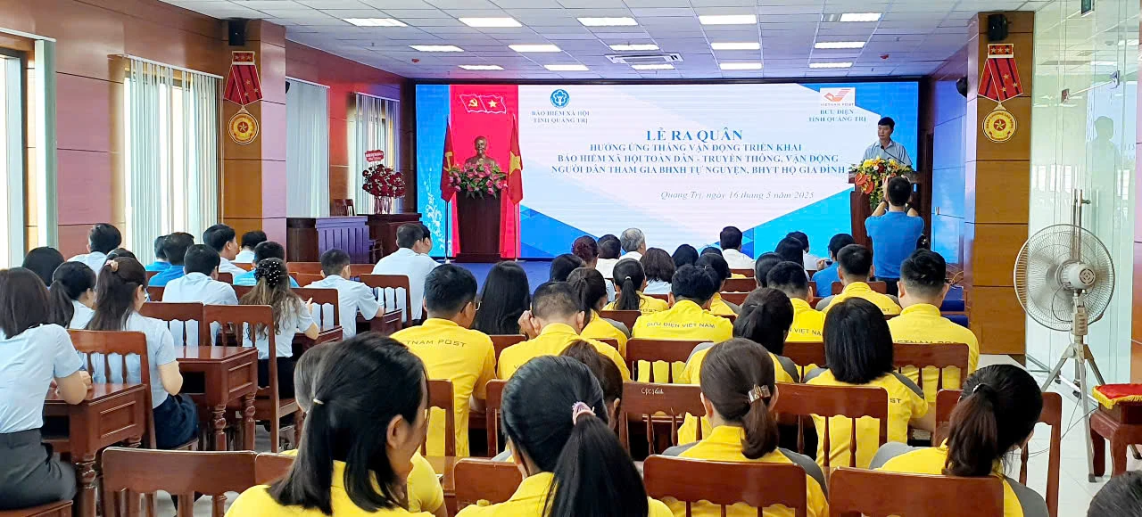 Ra quân hưởng ứng Tháng vận động triển khai BHXH toàn dân