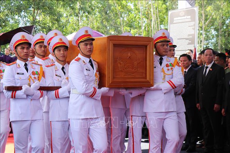 LỄ AN TÁNG NGUYÊN CHỦ TỊCH NƯỚC TRẦN ĐỨC LƯƠNG