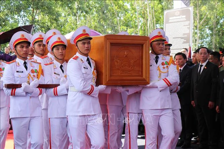 LỄ AN TÁNG NGUYÊN CHỦ TỊCH NƯỚC TRẦN ĐỨC LƯƠNG