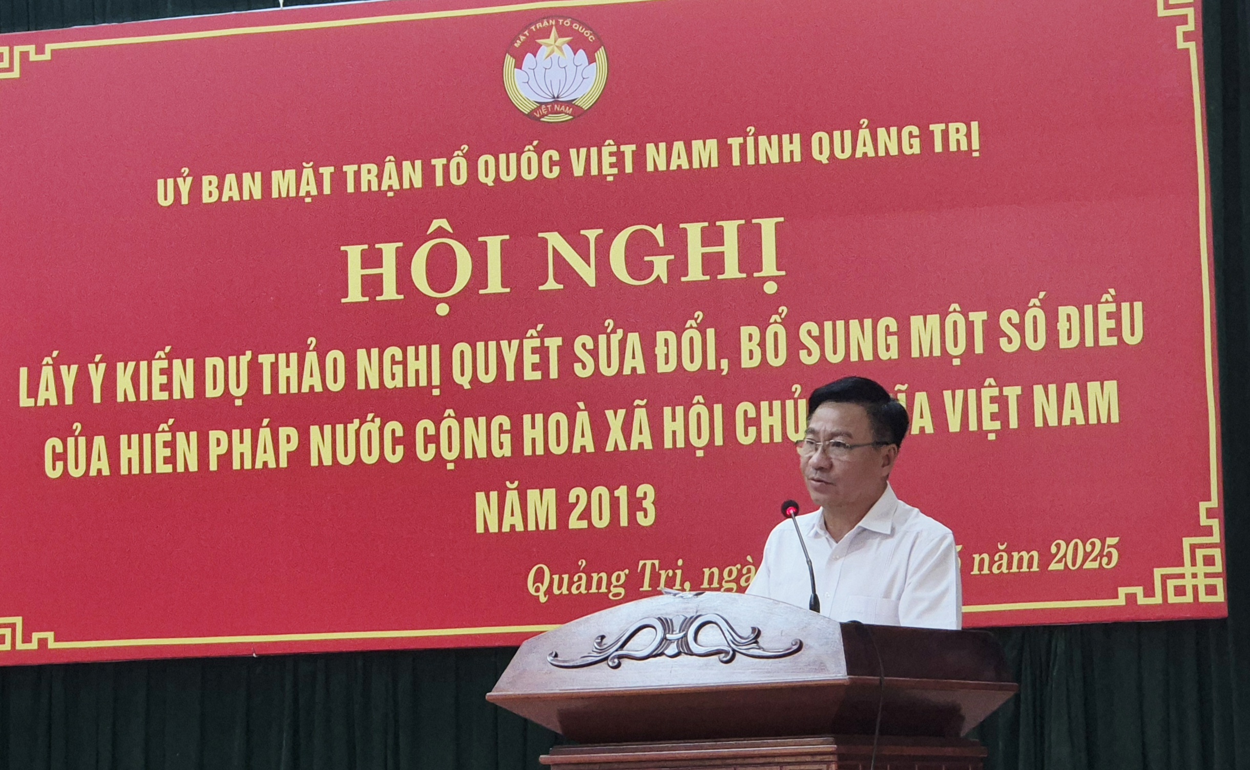 Lấy ý kiến dự thảo Nghị quyết sửa đổi, bổ sung một số điều của Hiến pháp nước CHXHCN Việt Nam năm 2013