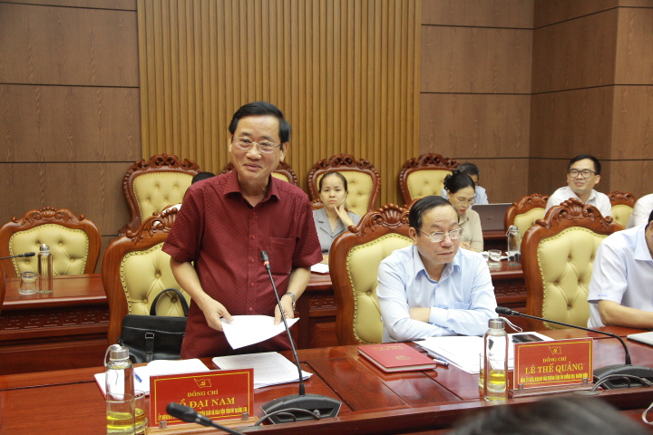 Cho ý kiến Dự thảo Báo cáo chính trị Đại hội Đảng bộ tỉnh nhiệm kỳ 2025 - 2030