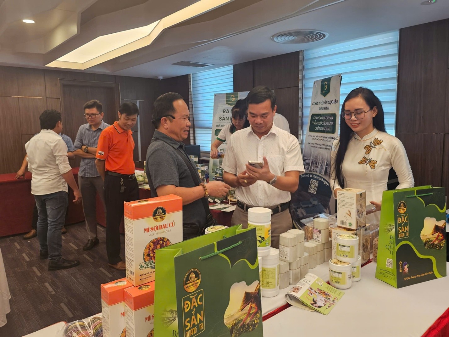 Hội nghị xúc tiến, kết nối tiêu thụ sản phẩm tỉnh Quảng Trị vào hệ thống phân phối tại thành phố Hồ Chí Minh năm 2025