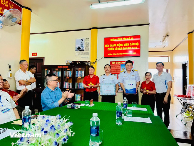 Đoàn Hội Nhà báo Việt Nam kết thúc chuyến công tác đặc biệt thăm Trường Sa