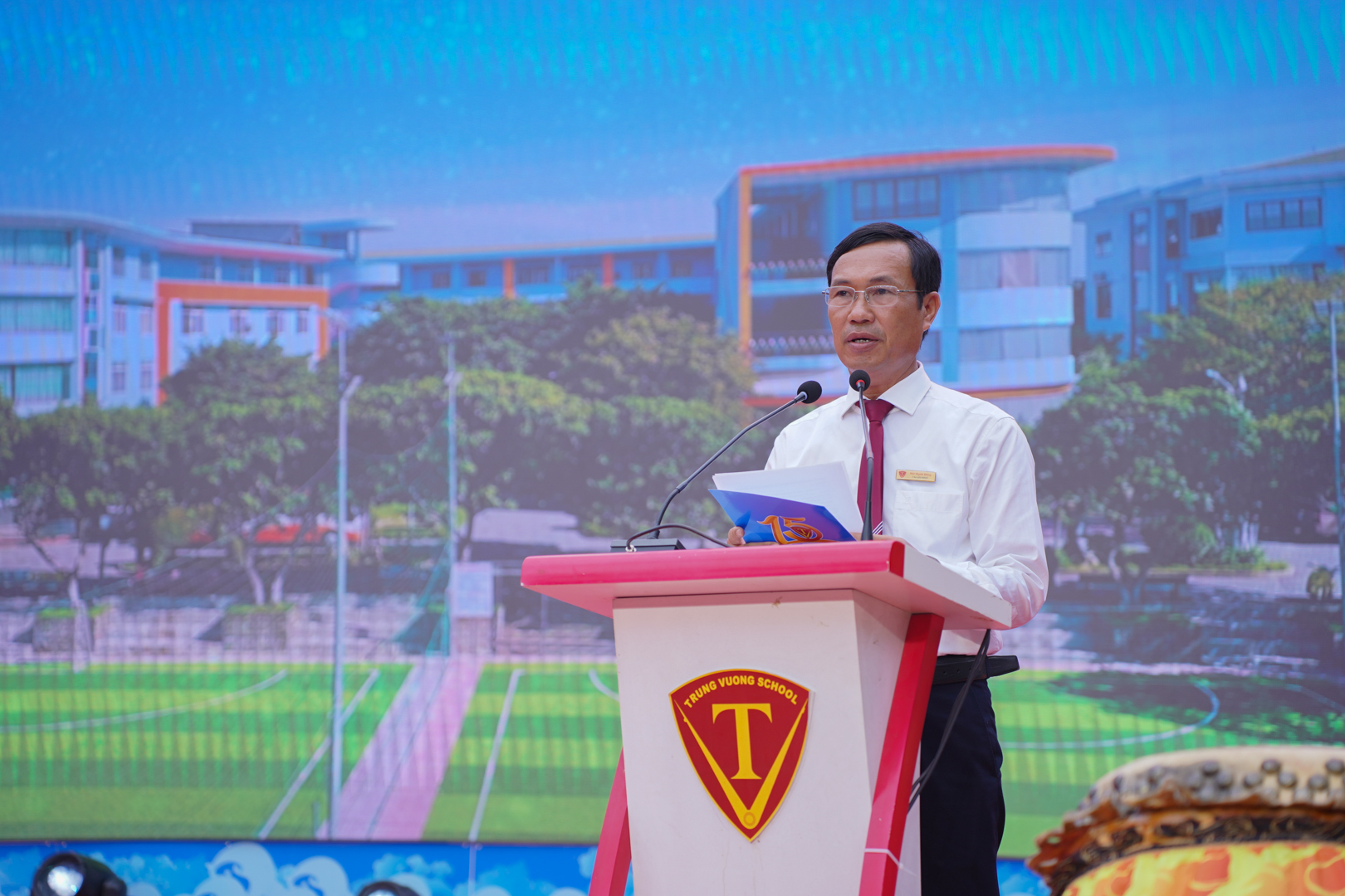 Trường Trưng Vương kỷ niệm 15 năm thành lập