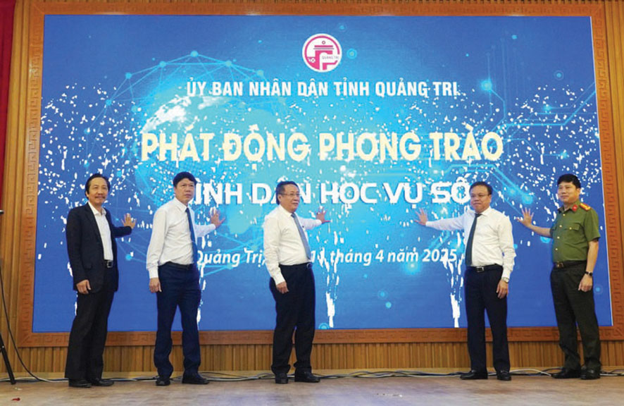 “Cầm tay chỉ việc” để cùng chuyển đổi số