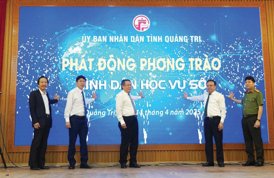 “Cầm tay chỉ việc” để cùng chuyển đổi số