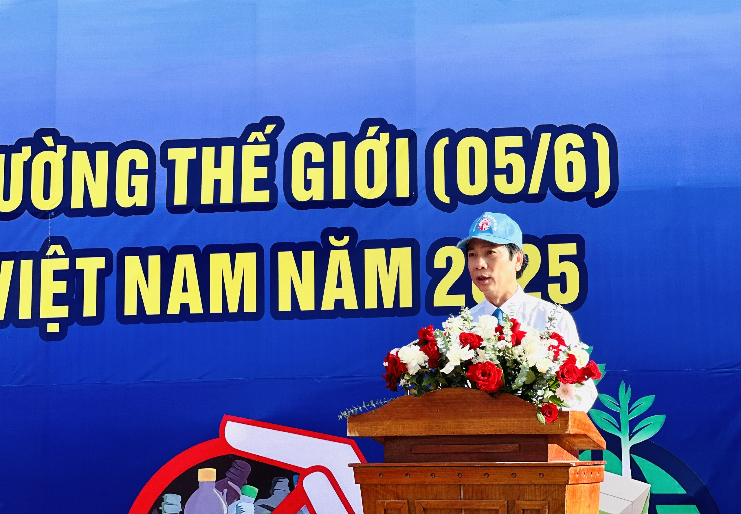 Mít tinh hưởng ứng Tháng hành động vì môi trường
