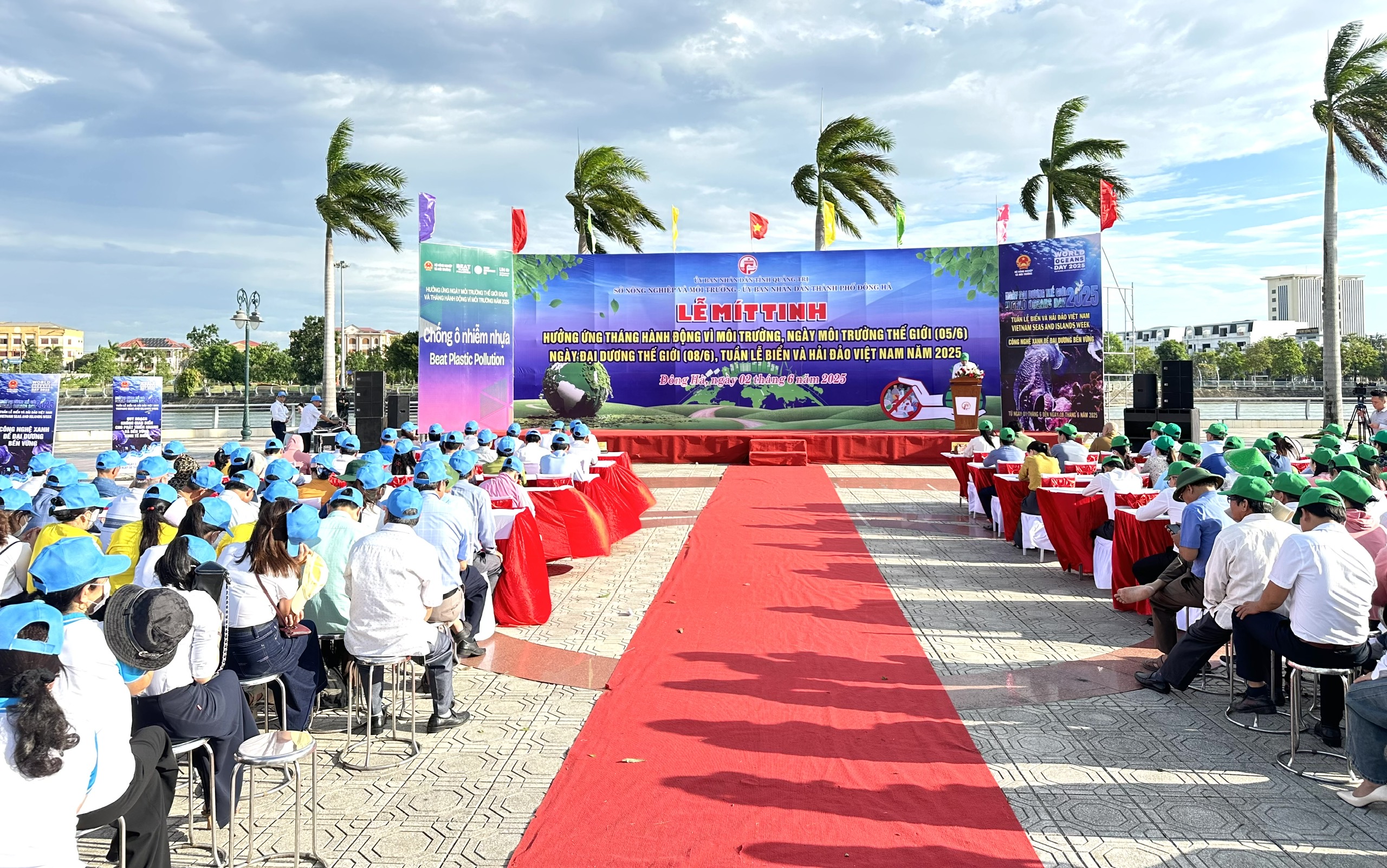 Mít tinh hưởng ứng Tháng hành động vì môi trường