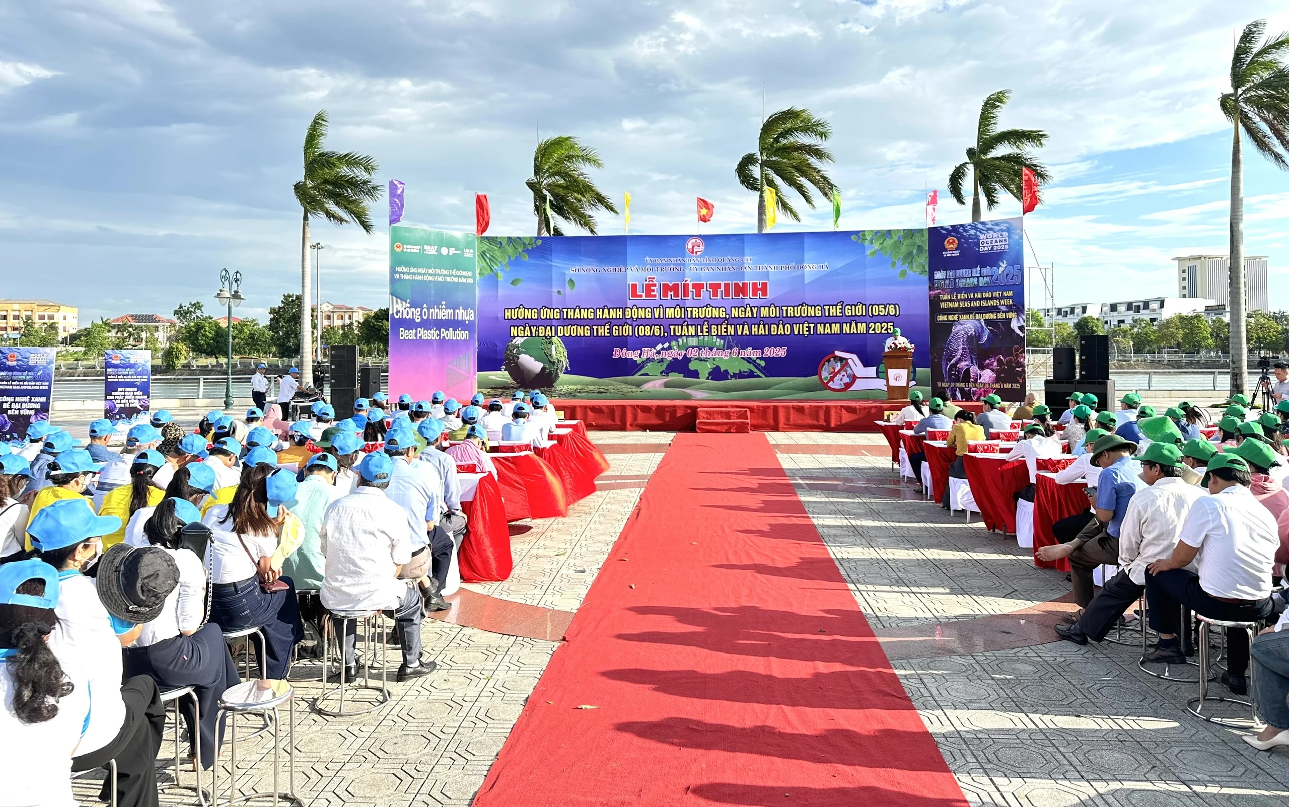 Mít tinh hưởng ứng Tháng hành động vì môi trường