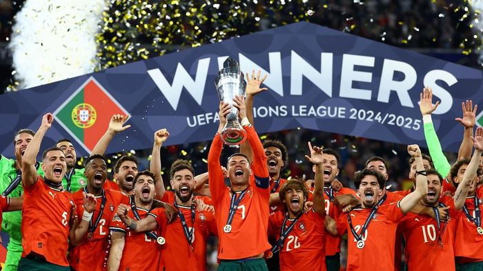 Ronaldo tỏa sáng, Bồ Đào Nha vô địch Nations League