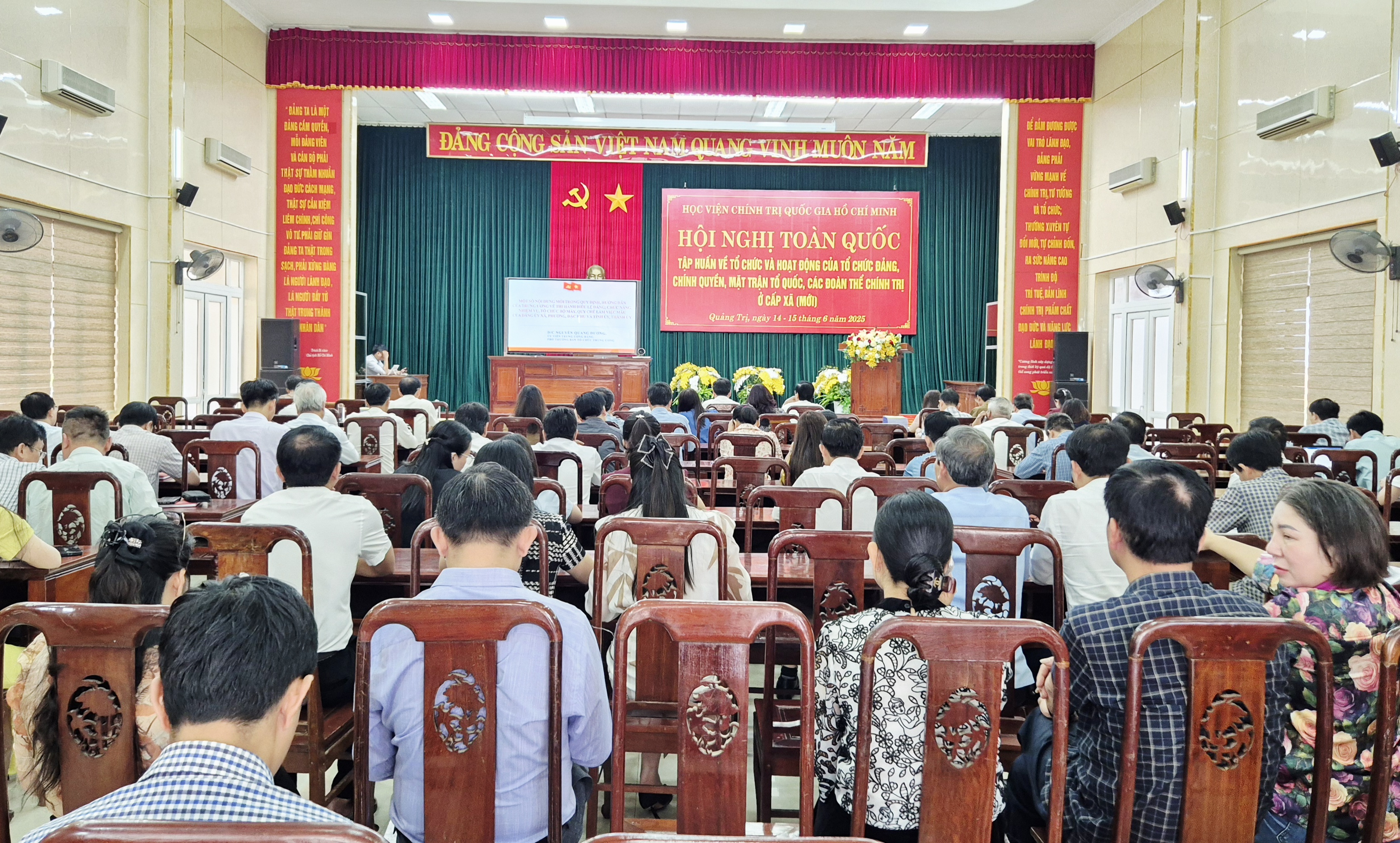 Tập huấn trực tuyến toàn quốc về vận hành hệ thống chính trị cấp xã