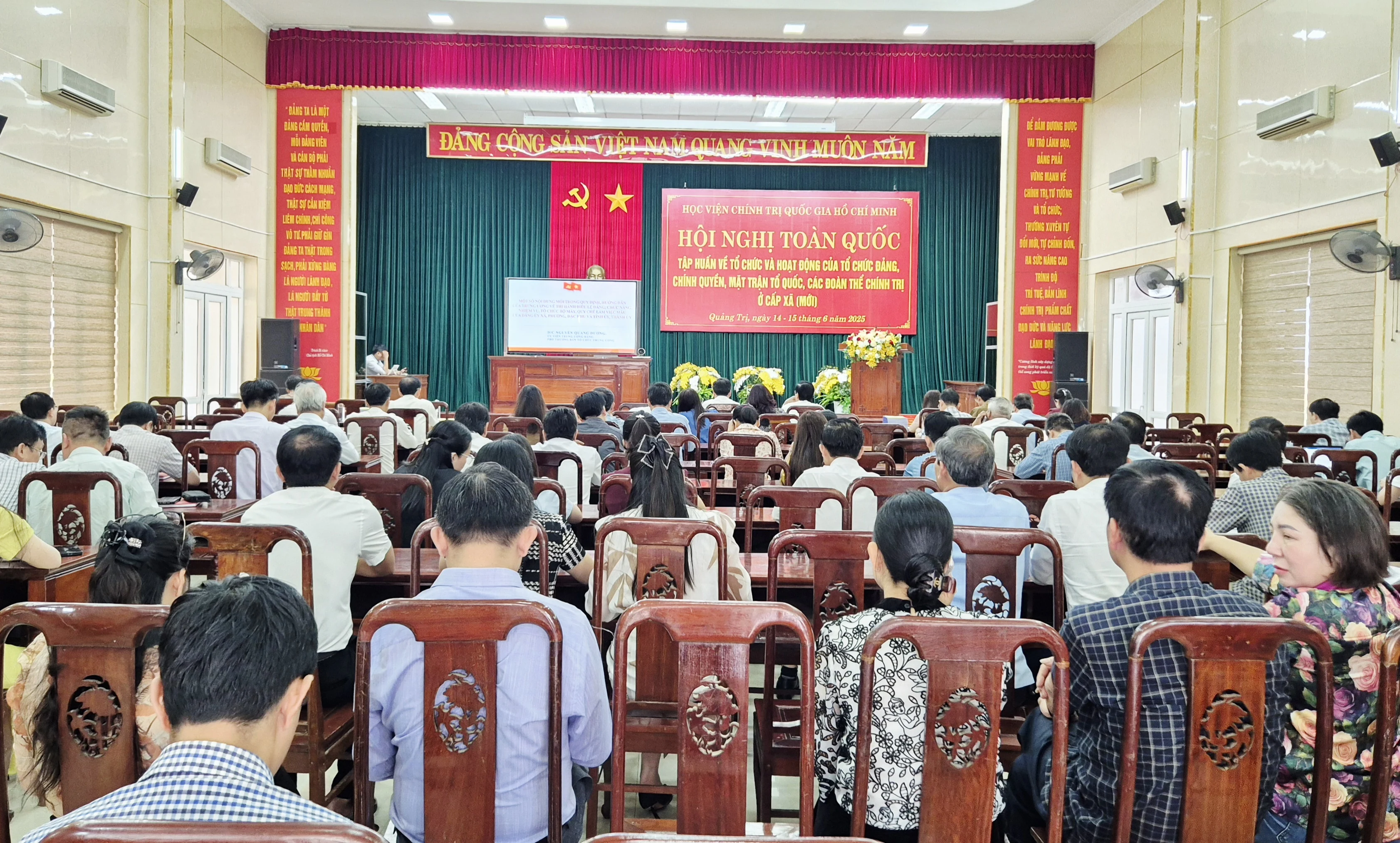 Tập huấn trực tuyến toàn quốc về vận hành hệ thống chính trị cấp xã