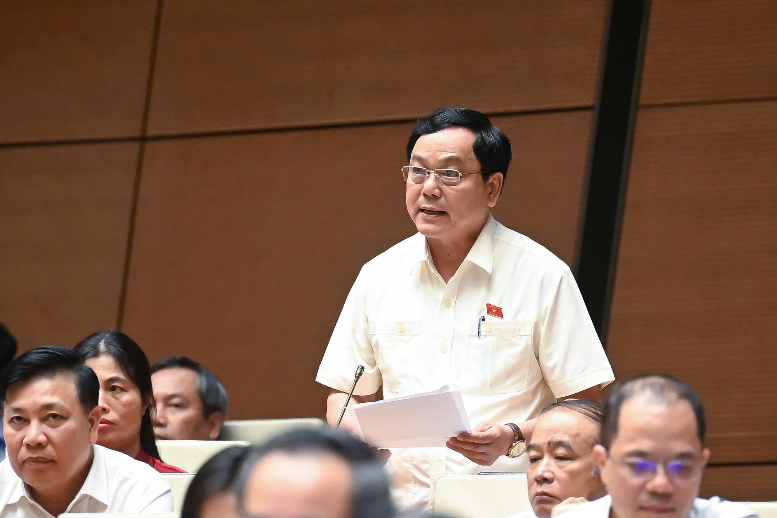 Quốc hội thảo luận về tình hình kinh tế - xã hội những tháng đầu năm 2025