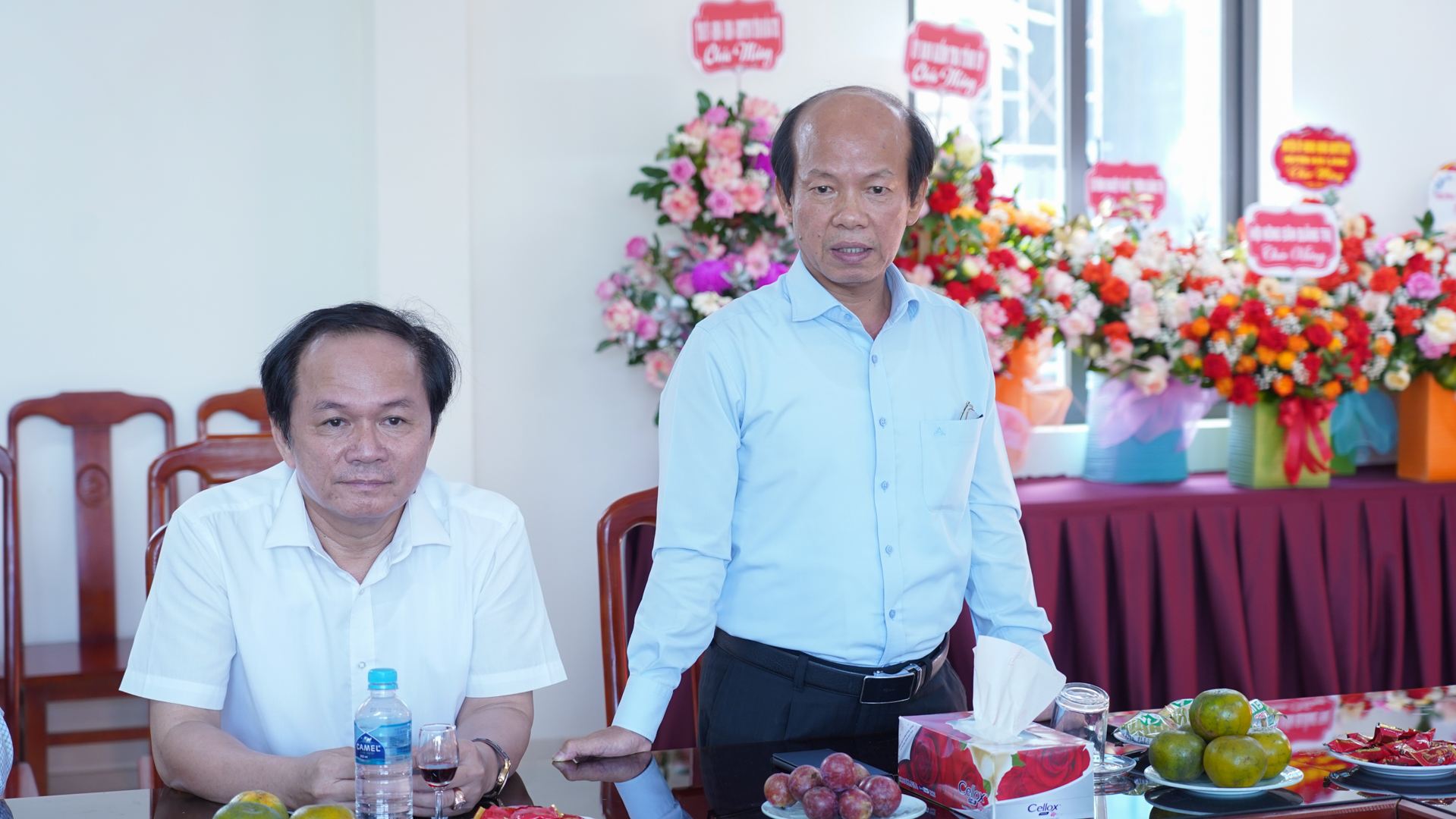 Phó Bí thư Thường trực Tỉnh ủy, Chủ tịch HĐND tỉnh Nguyễn Đăng Quang thăm, chúc mừng Báo và Đài PT-TH tỉnh Quảng Trị