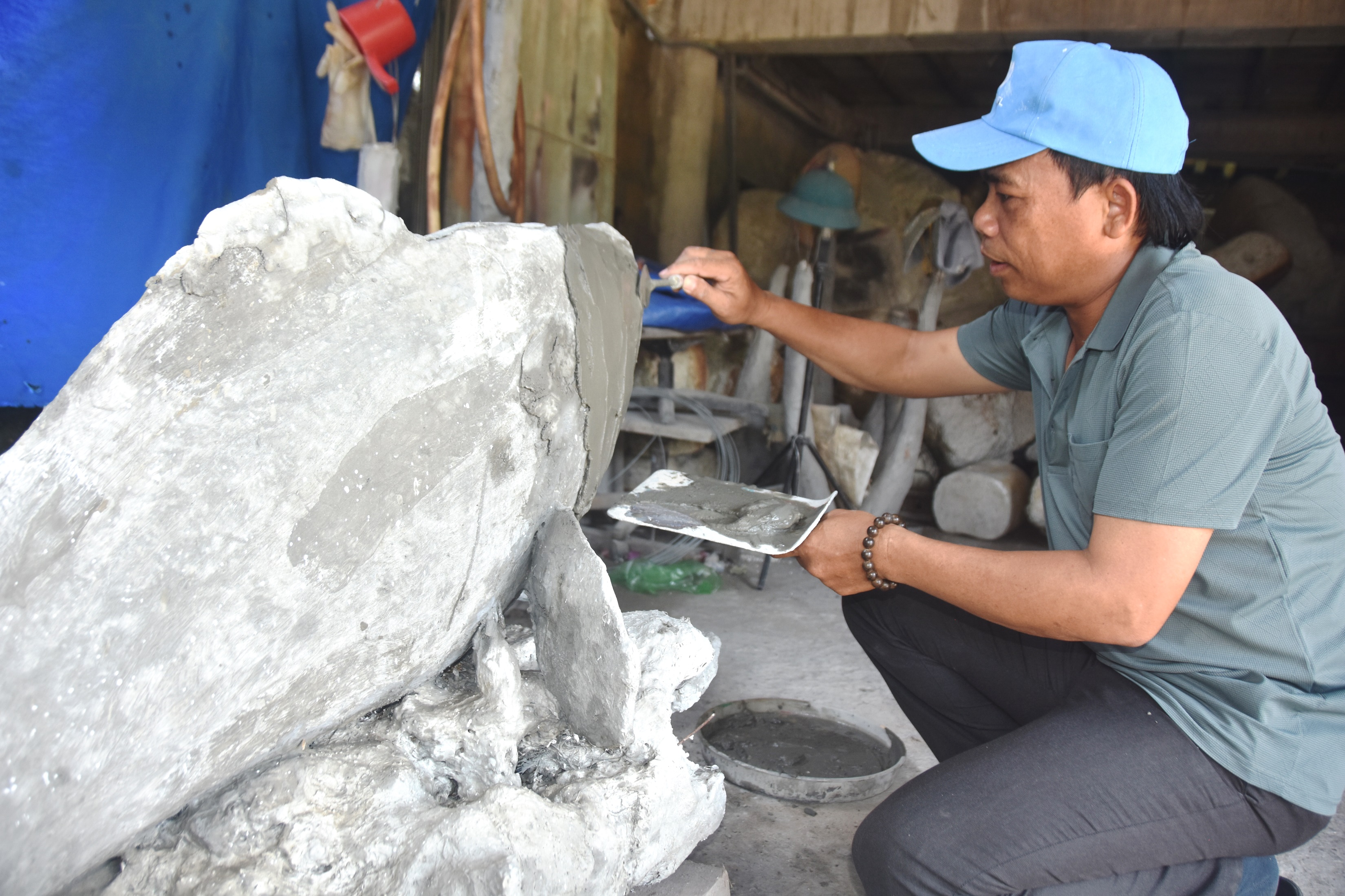 “Nghệ nhân” đa tài ở làng biển Tân Hải