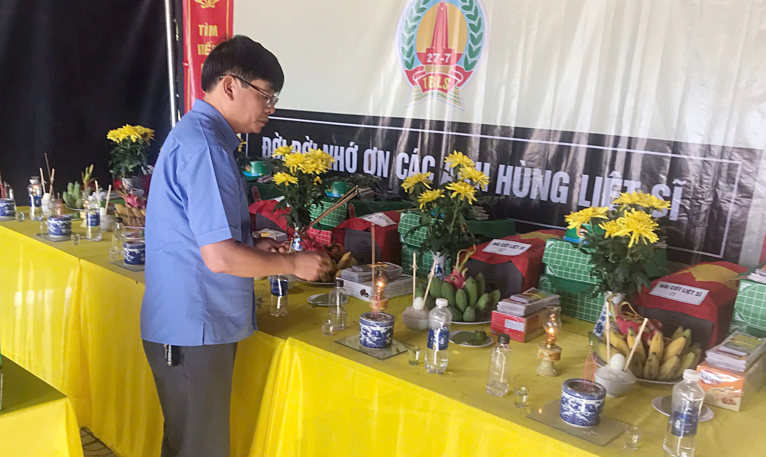 Cất bốc thêm 5 hài cốt liệt sĩ tại Bản Chùa