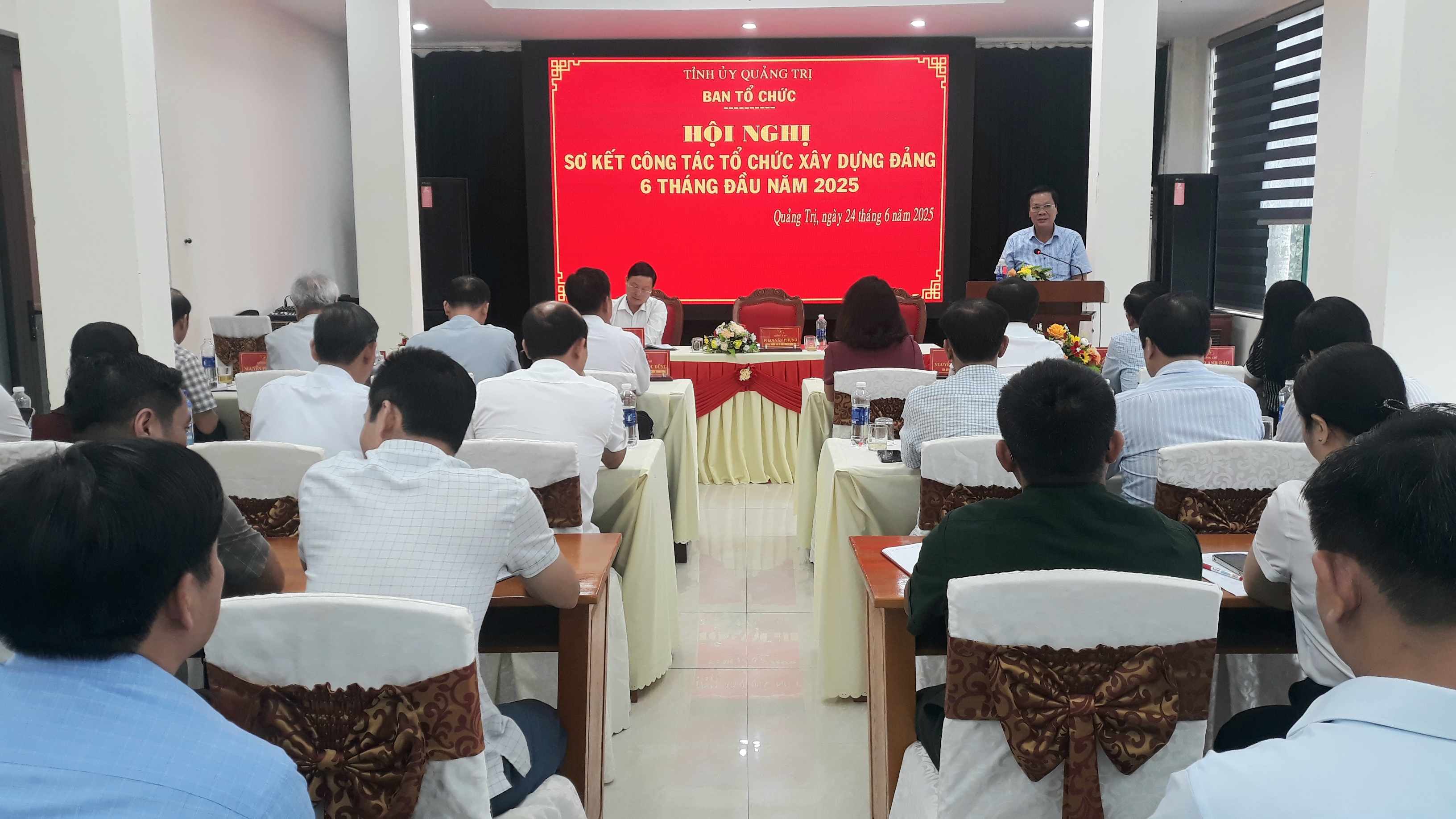Sơ kết công tác tổ chức xây dựng Đảng 6 tháng đầu năm 2025