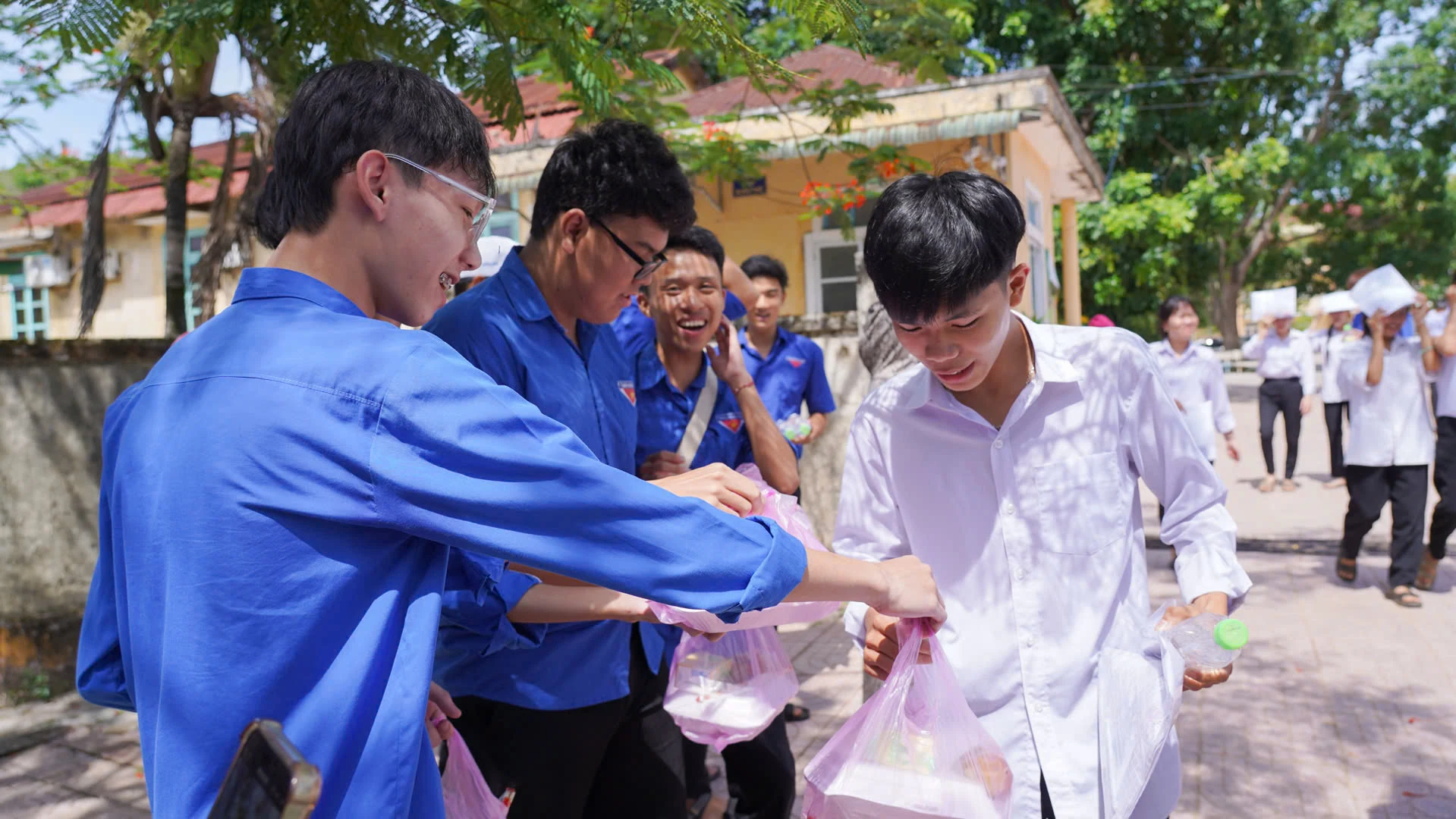 9.046 thí sinh hoàn thành bài thi Ngữ văn kỳ thi tốt nghiệp THPT năm 2025