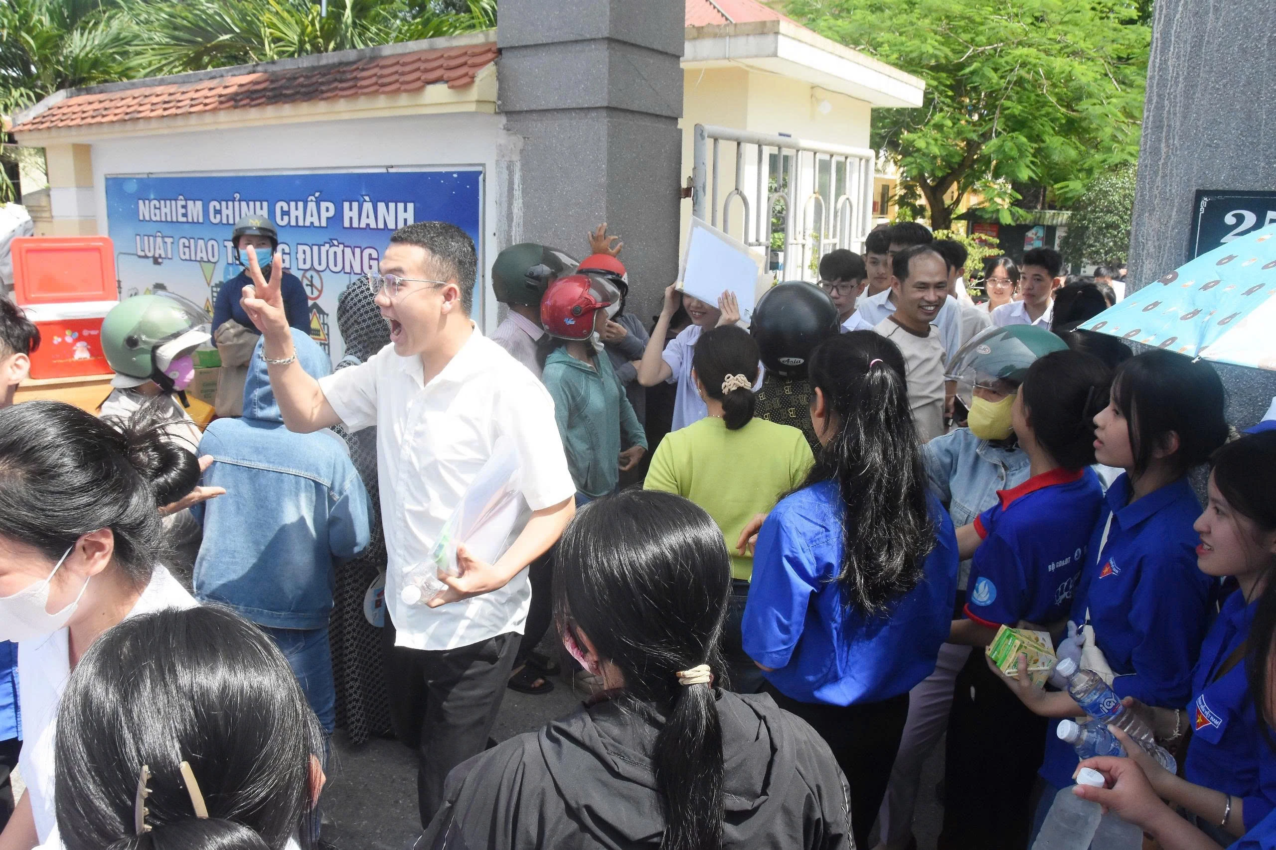 9.046 thí sinh hoàn thành bài thi Ngữ văn kỳ thi tốt nghiệp THPT năm 2025