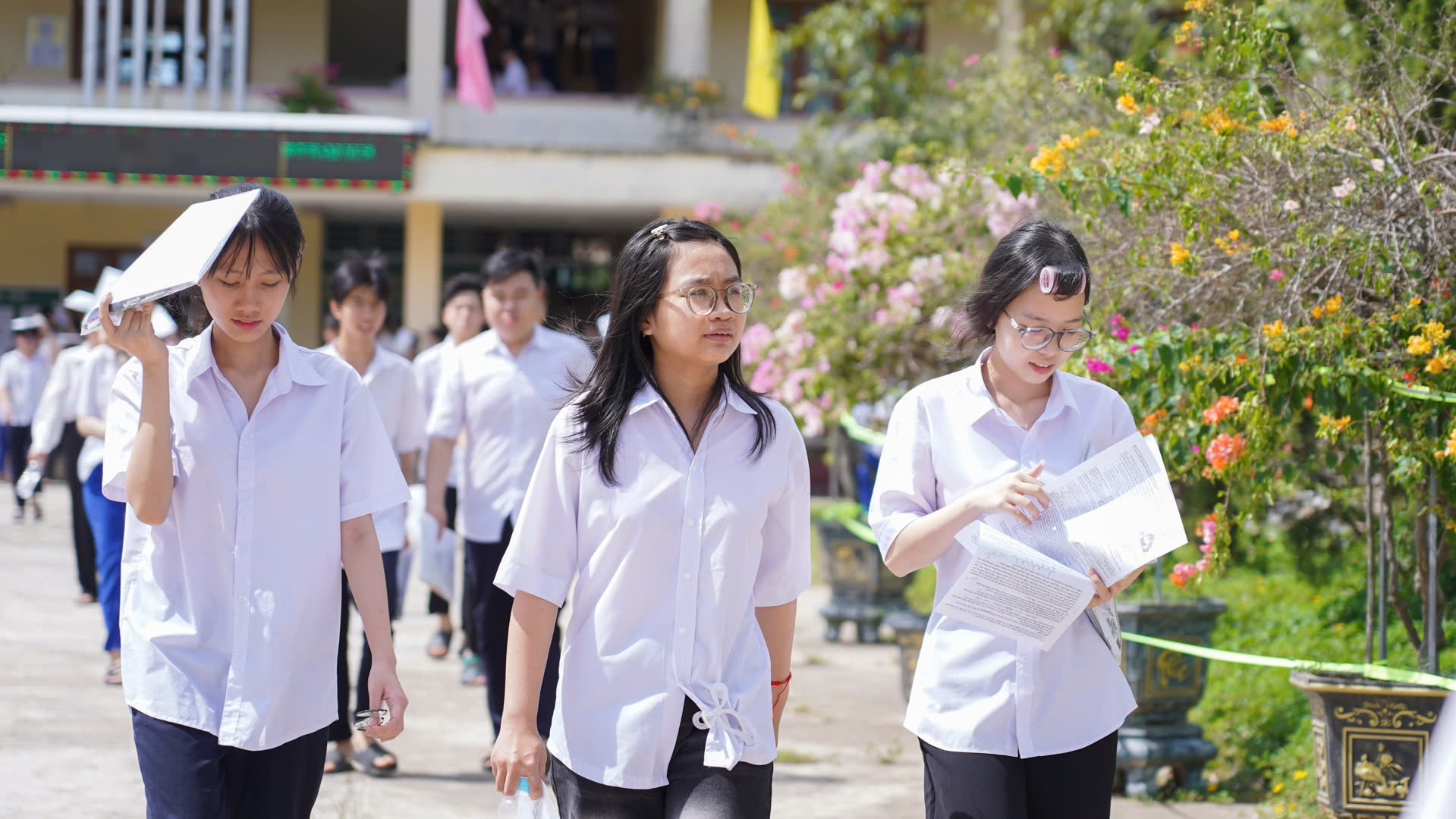 Hơn 8.800 thí sinh hoàn thành bài thi tự chọn kỳ thi tốt nghiệp THPT 