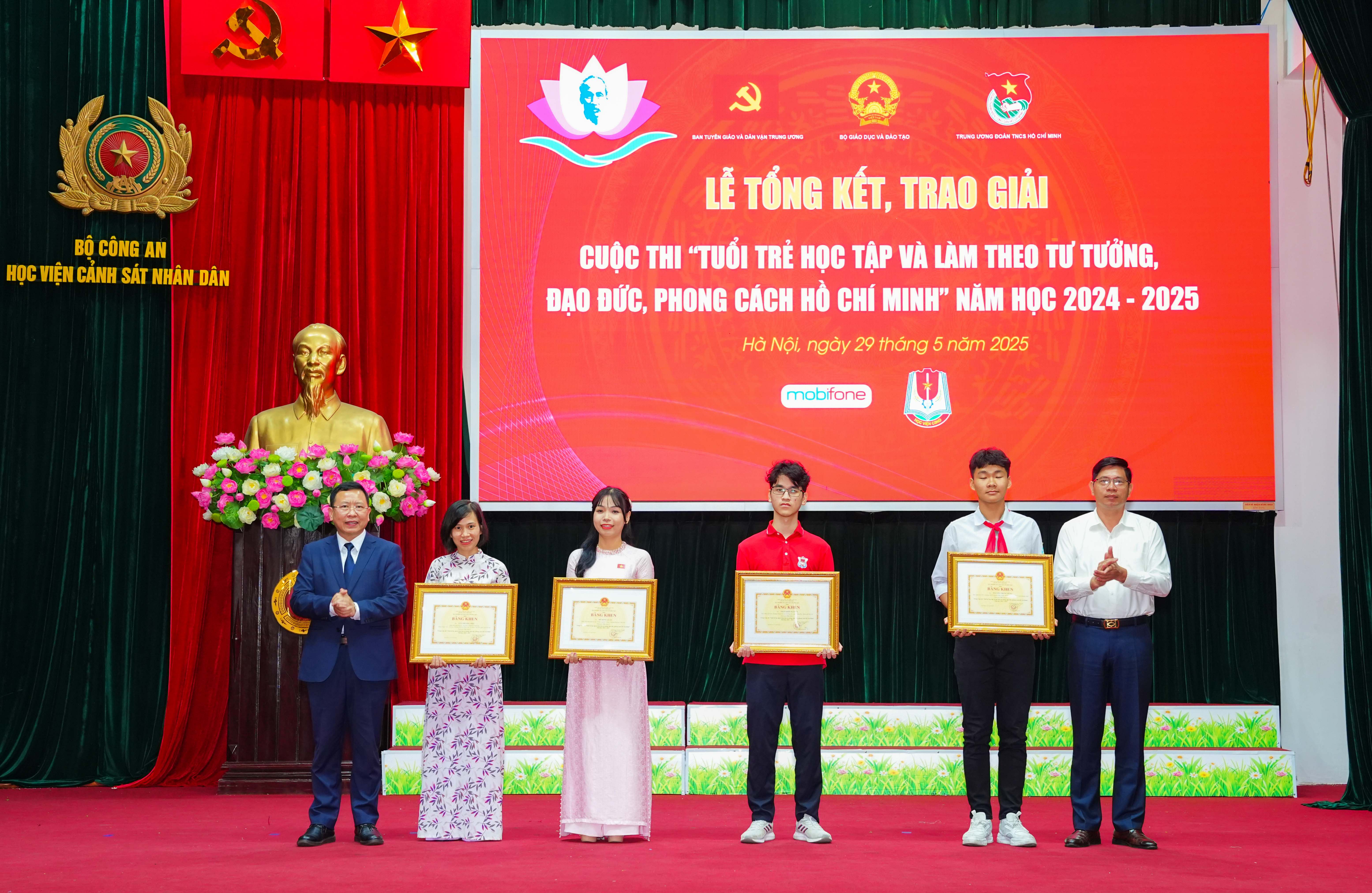 Cô giáo trẻ Nguyễn Thị Ngọc Diệu: “Học Bác để trở thành người tử tế”