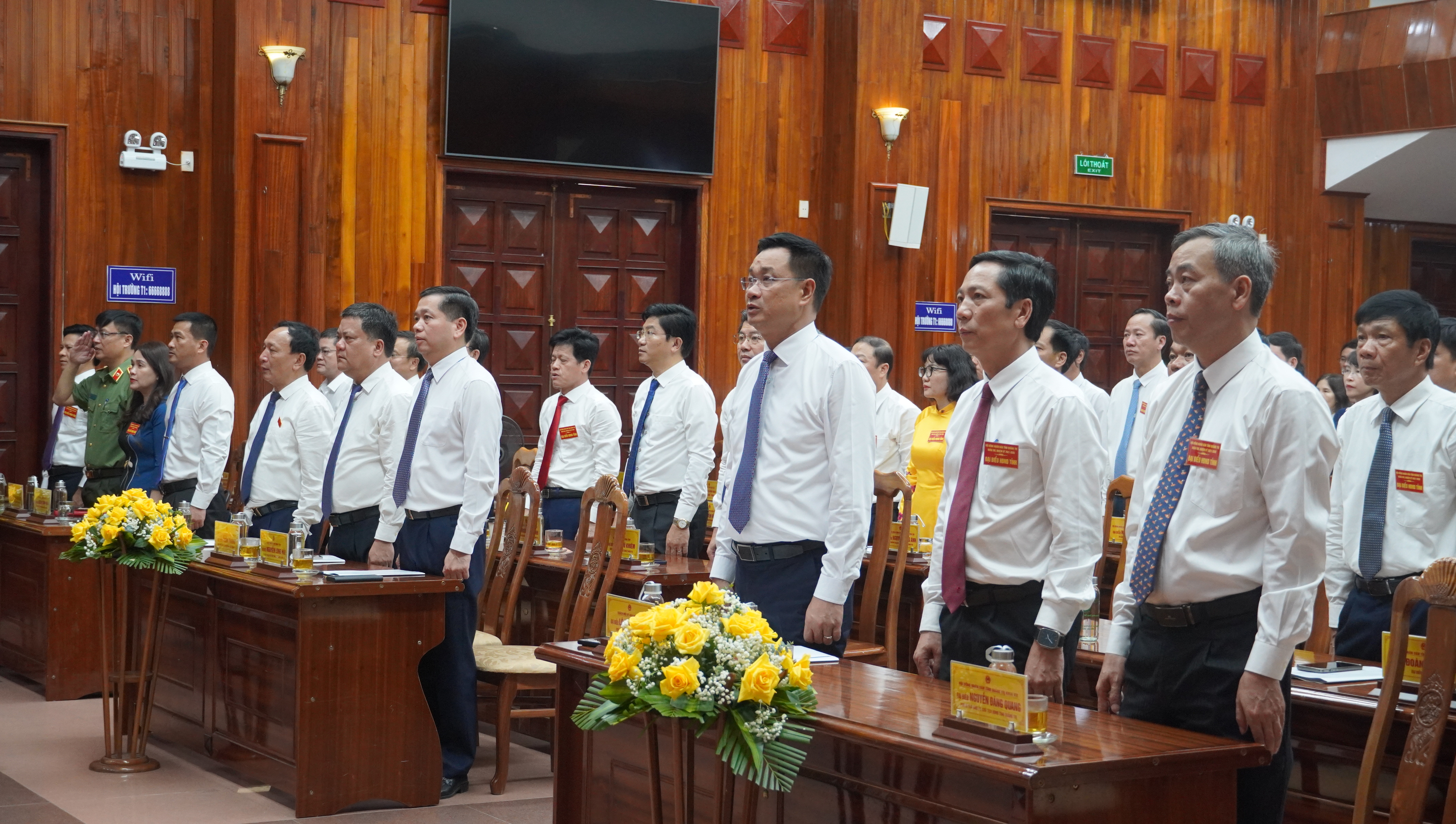 Kỳ họp thứ nhất HĐND tỉnh Quảng Trị, khóa VIII: Kiện toàn bộ máy chính quyền địa phương sau hợp nhất
