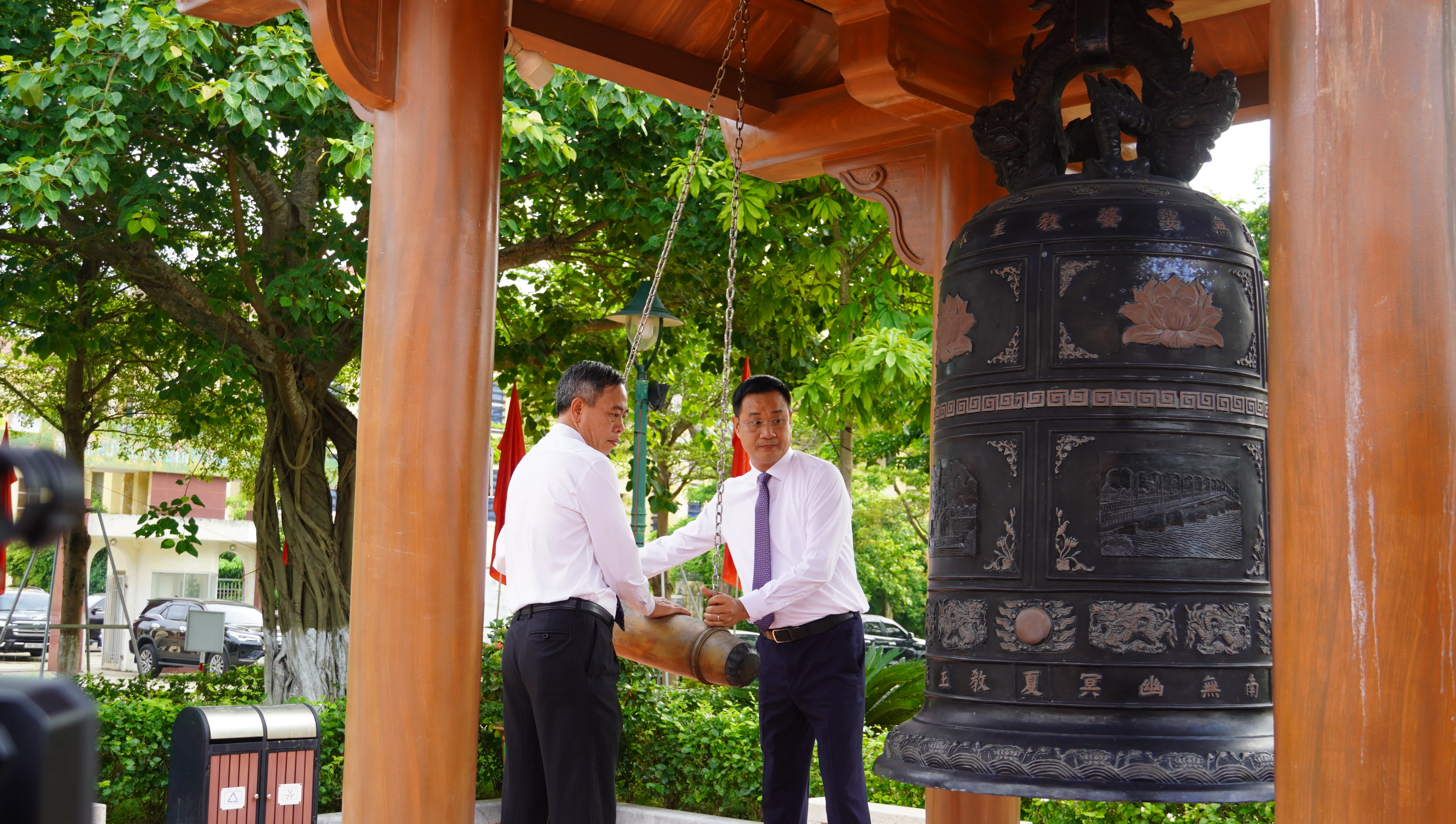 Kỳ họp thứ nhất HĐND tỉnh Quảng Trị, khóa VIII: Kiện toàn bộ máy chính quyền địa phương sau hợp nhất