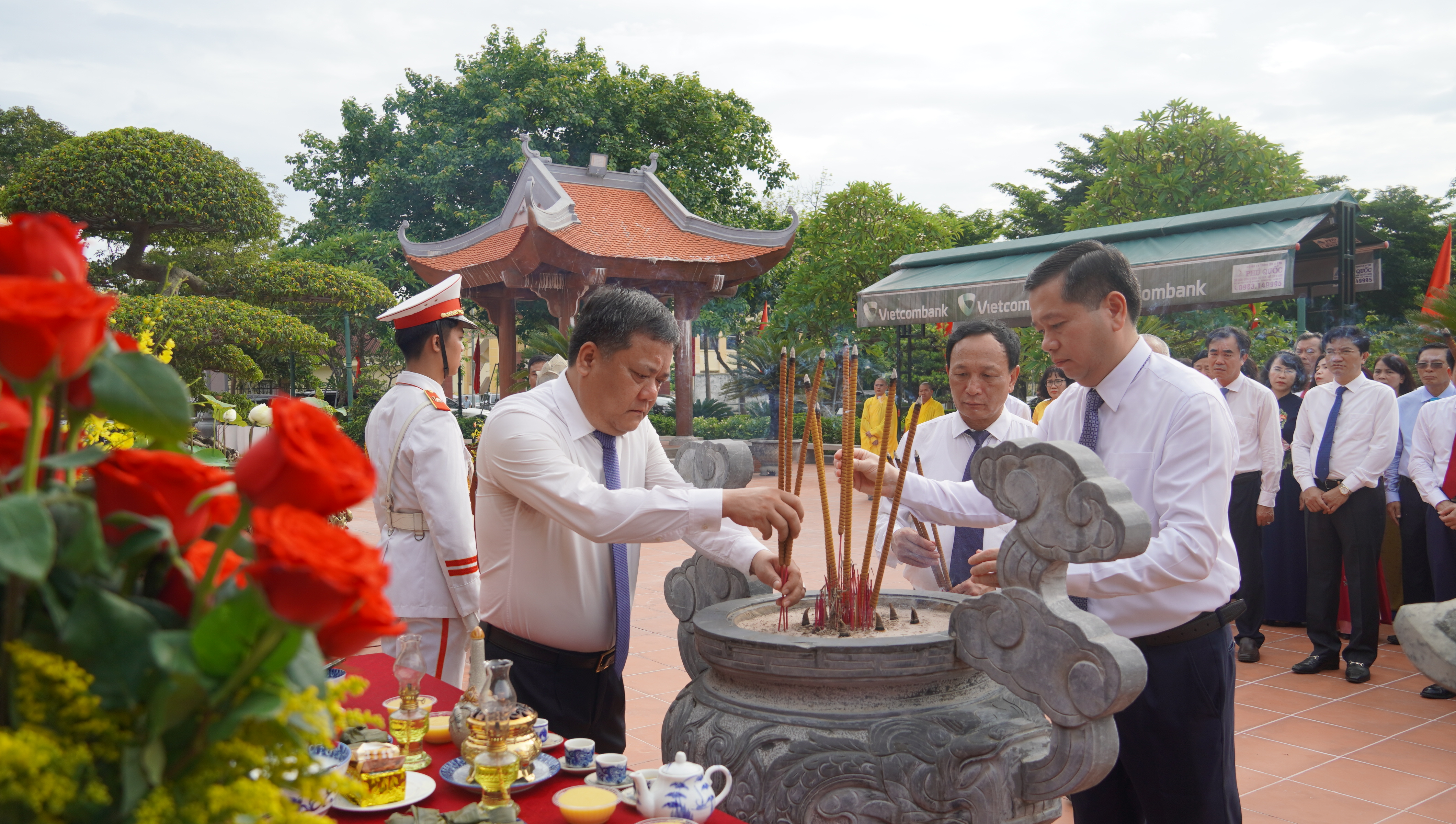 Kỳ họp thứ nhất HĐND tỉnh Quảng Trị, khóa VIII: Kiện toàn bộ máy chính quyền địa phương sau hợp nhất