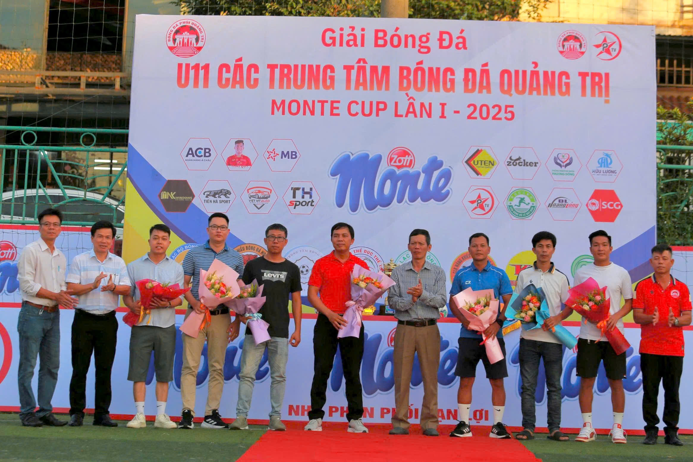 Khai mạc Giải Bóng đá U11 các trung tâm bóng đá cộng đồng Quảng Trị lần thứ I 