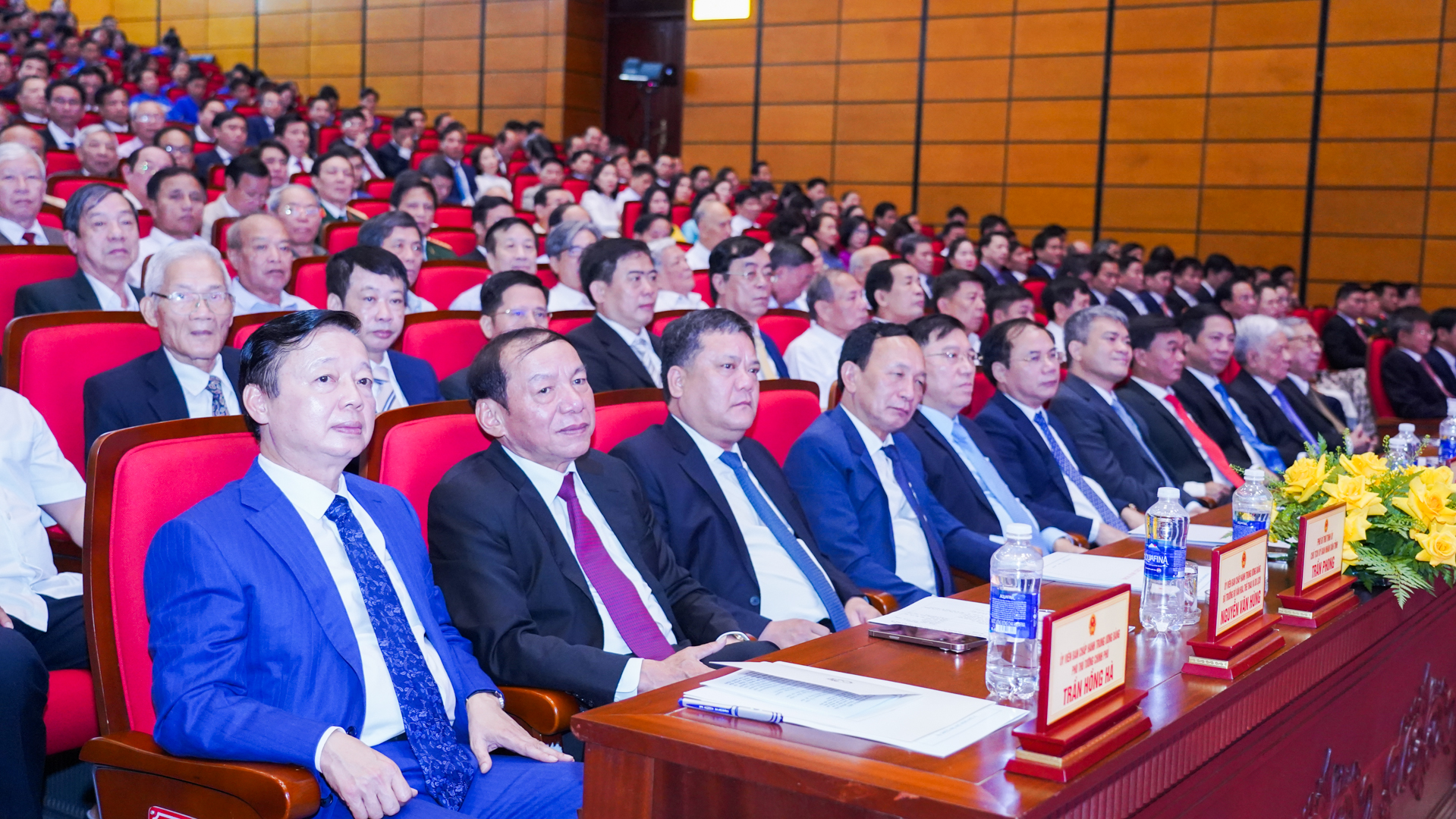 Công bố các nghị quyết, quyết định về sắp xếp đơn vị hành chính các cấp tỉnh Quảng Trị mới