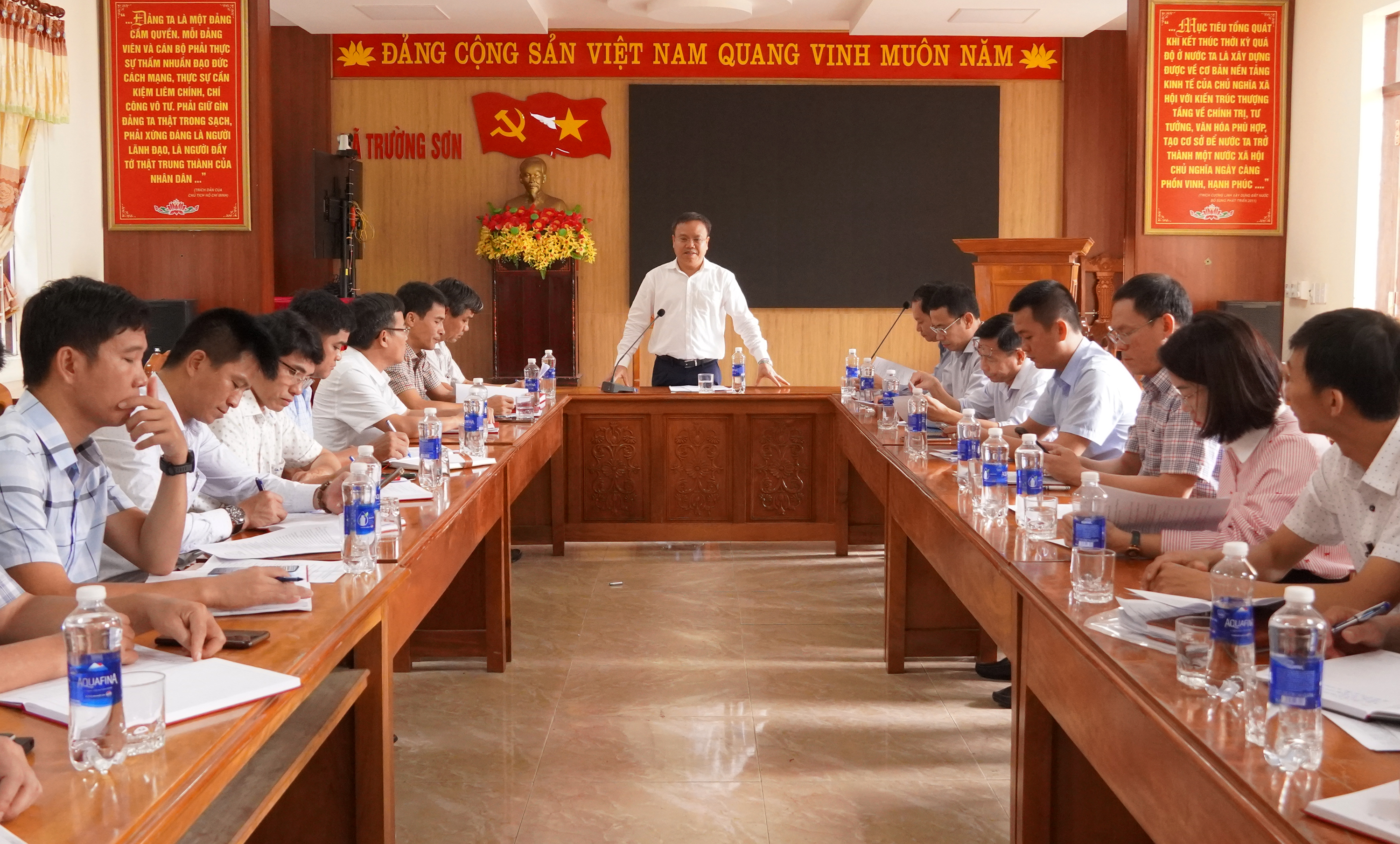 Phó Chủ tịch UBND tỉnh Lê Đức Tiến kiểm tra công tác vận hành chính quyền 2 cấp tại các địa phương