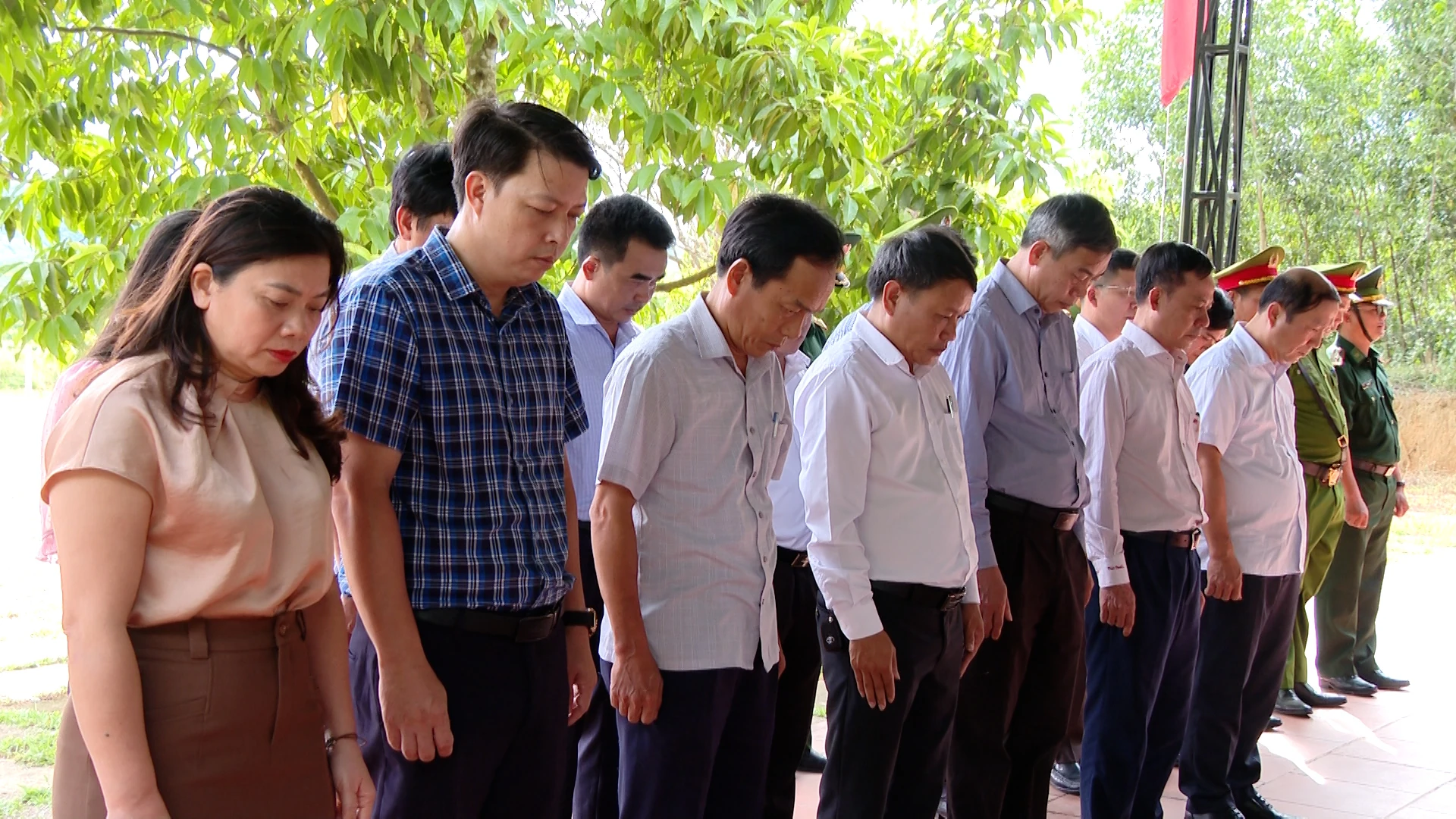 Phó Bí thư Tỉnh ủy, Chủ tịch HĐND tỉnh Nguyễn Đăng Quang kiểm tra tình hình hoạt động của xã Tuyên Lâm