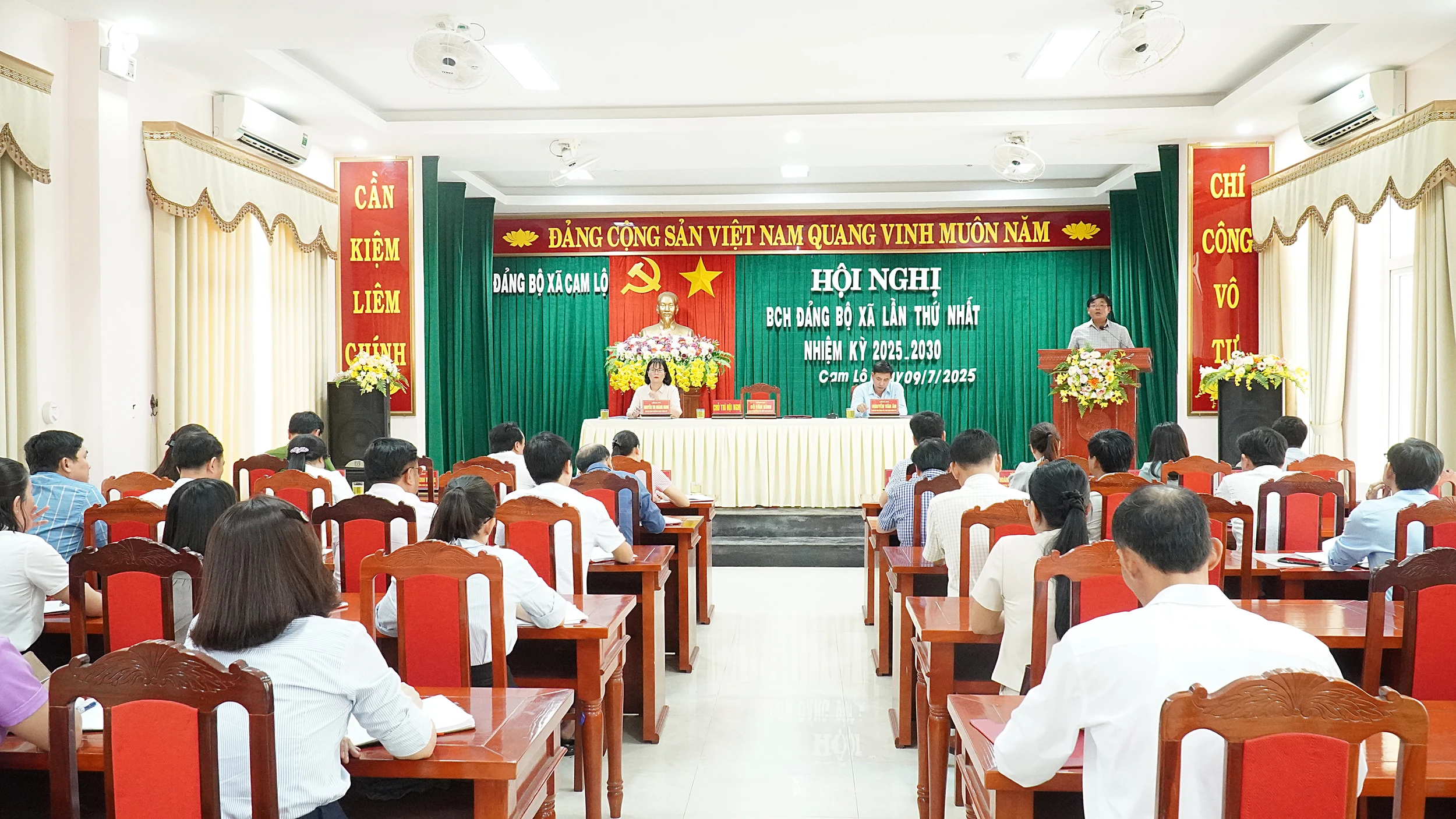 Đảng bộ xã Cam Lộ: Hội nghị Ban Chấp hành lần thứ nhất, nhiệm kỳ 2025-2030