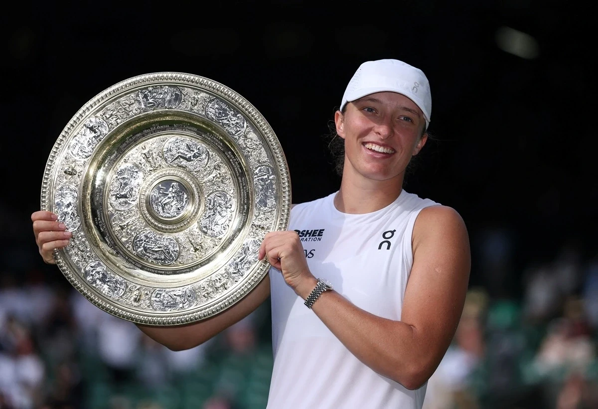 Swiatek vô địch đơn nữ Wimbledon 2025 sau khi tạo nên trận chung kết lịch sử trước đối thủ Anisimova.