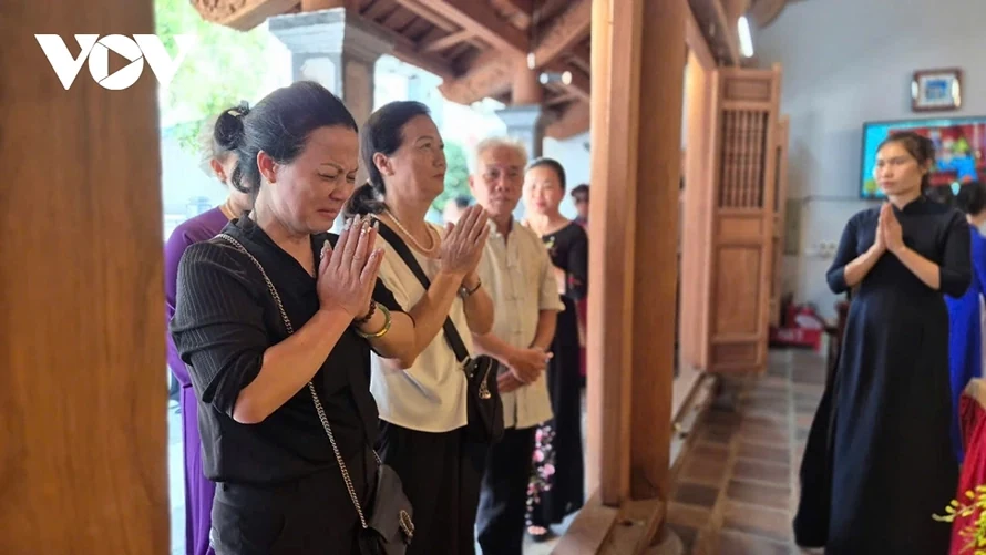 Xúc động lời hứa của người dân trong ngày giỗ đầu cố Tổng Bí thư Nguyễn Phú Trọng