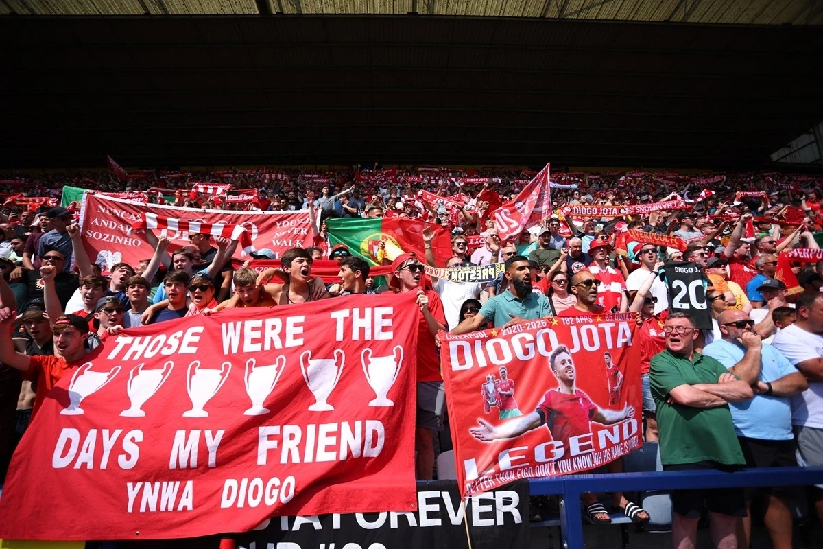 Kết quả bóng đá hôm nay 14/7: Liverpool thắng đậm ngày tri ân Jota
