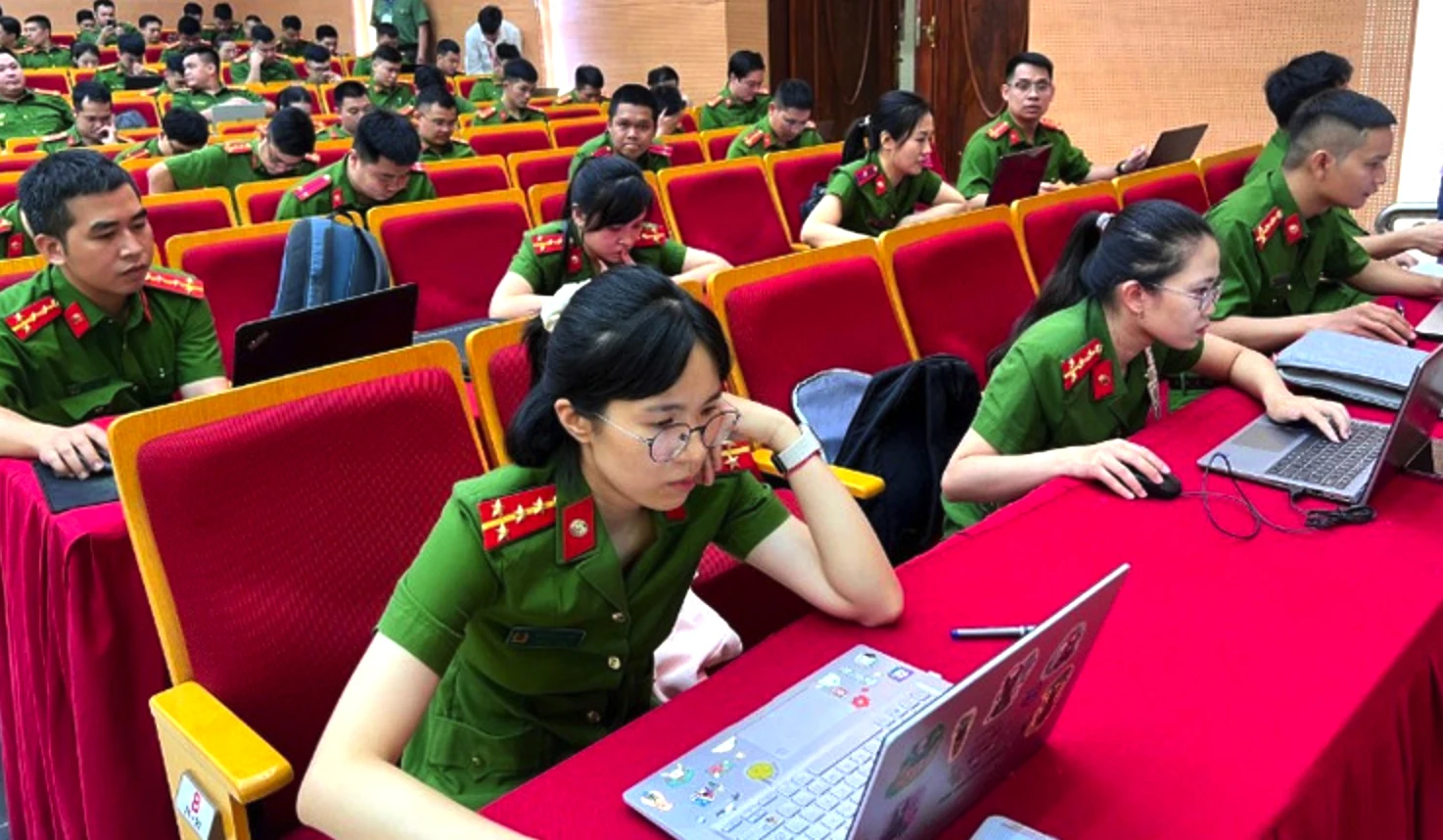 Hơn 45,2 nghìn lượt học trên nền tảng Bình dân học vụ số