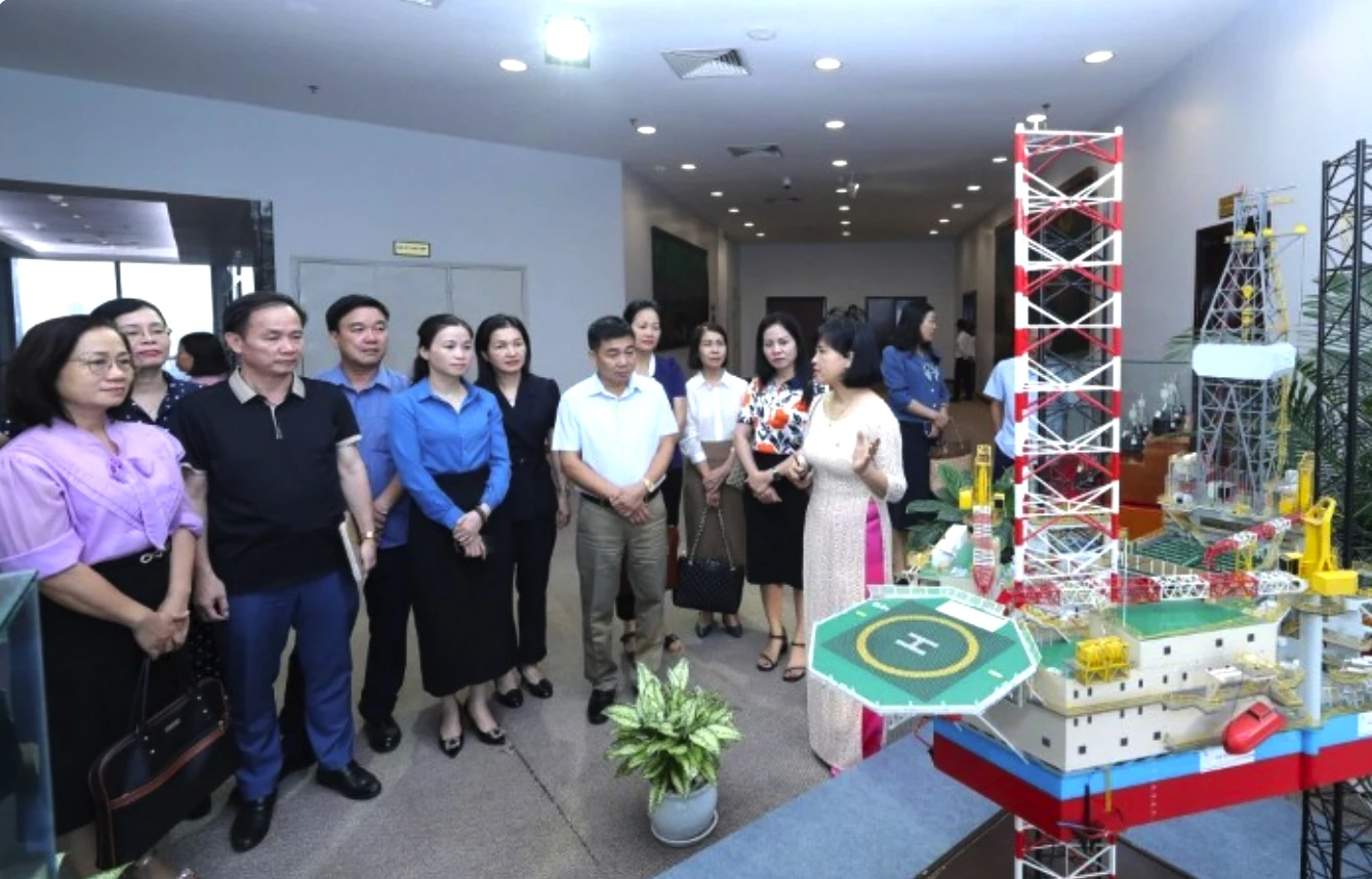 Thúc đẩy phong trào “Lao động giỏi - Lao động sáng tạo” gắn với chuyển đổi số