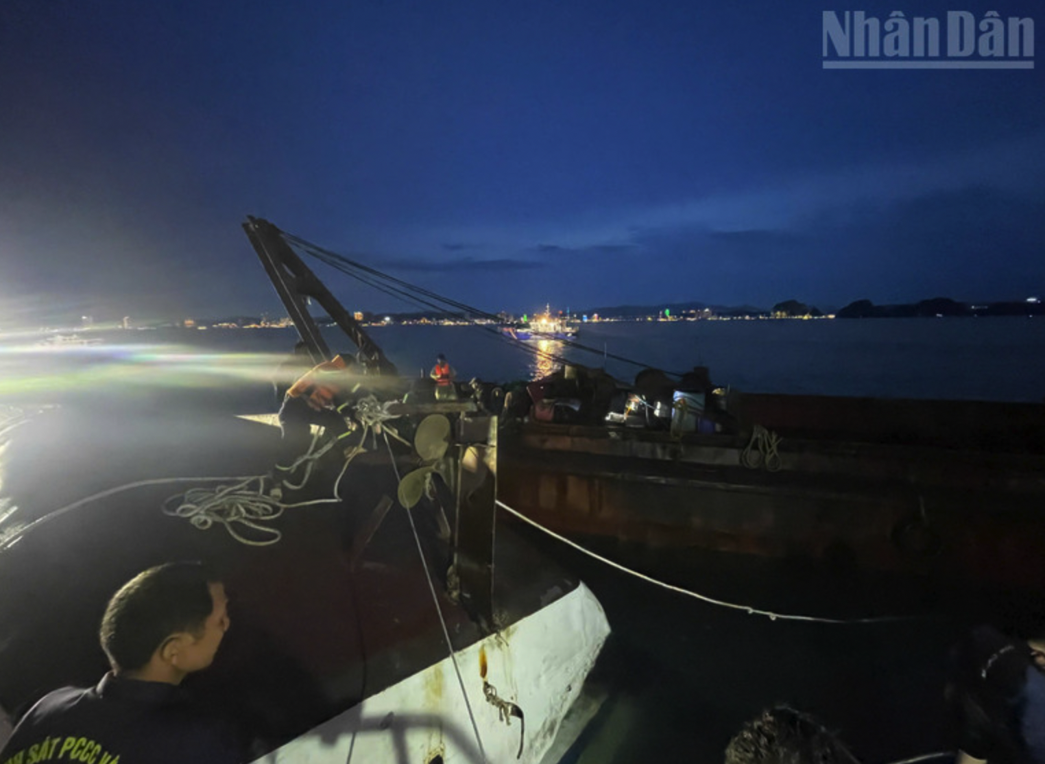 Tìm thấy 28 thi thể nạn nhân vụ lật tàu trên Vịnh Hạ Long