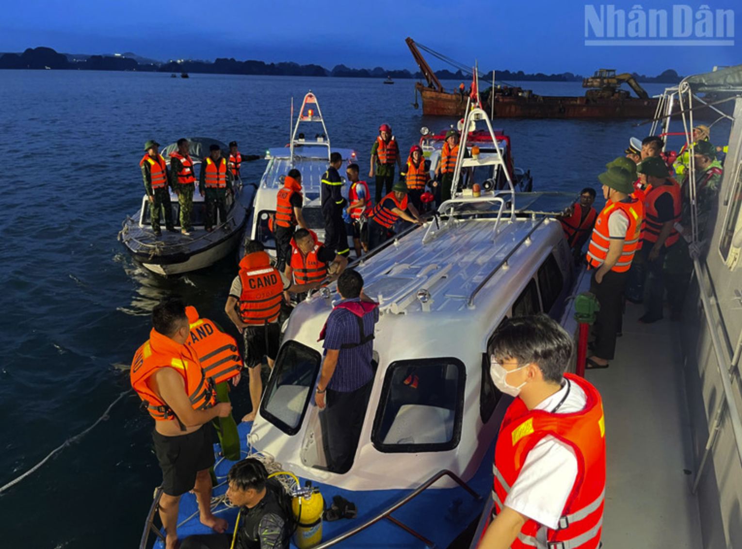 Tìm thấy 28 thi thể nạn nhân vụ lật tàu trên Vịnh Hạ Long