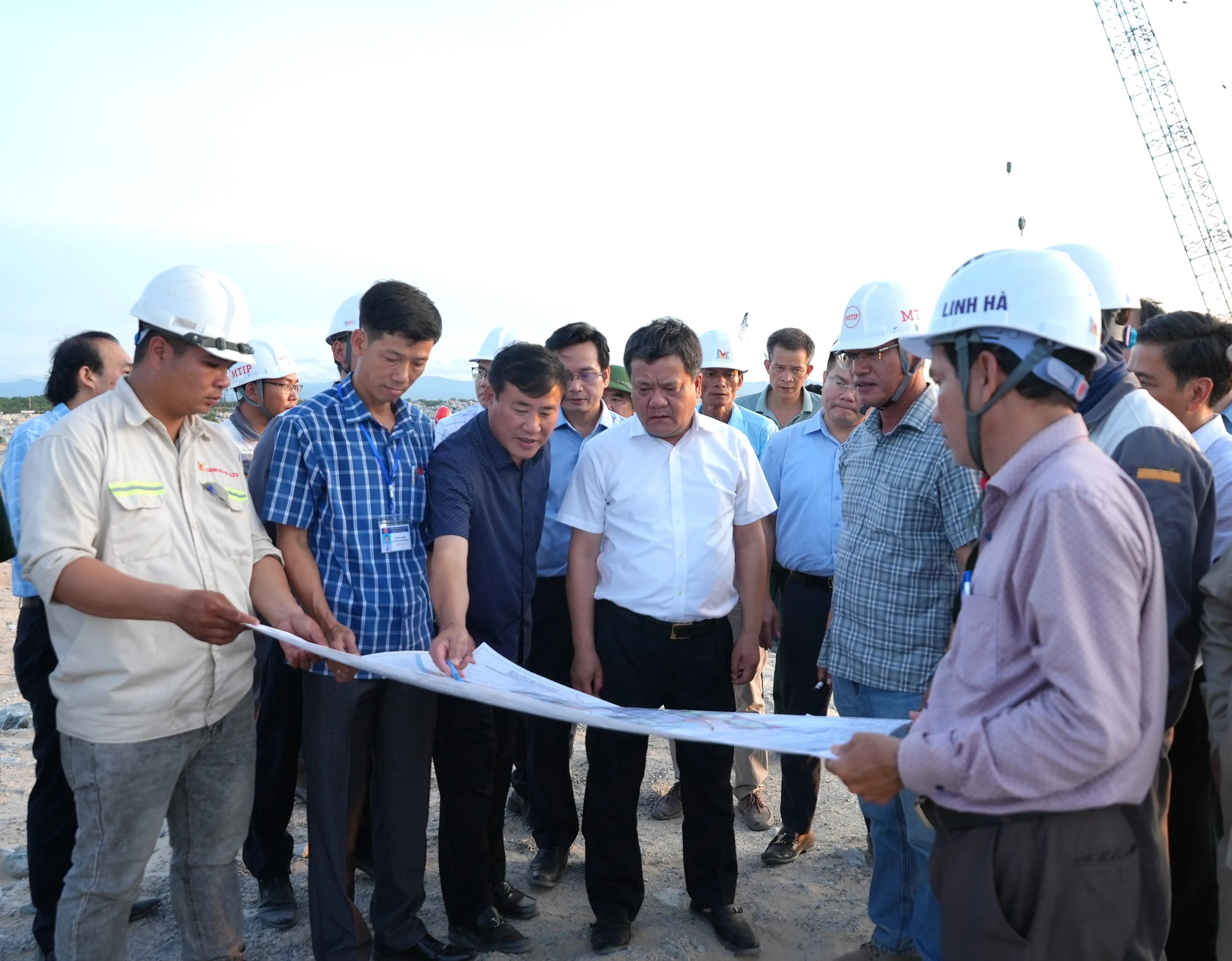 Đẩy mạnh tuyên truyền, tạo sự đồng thuận trong triển khai các công trình, dự án
