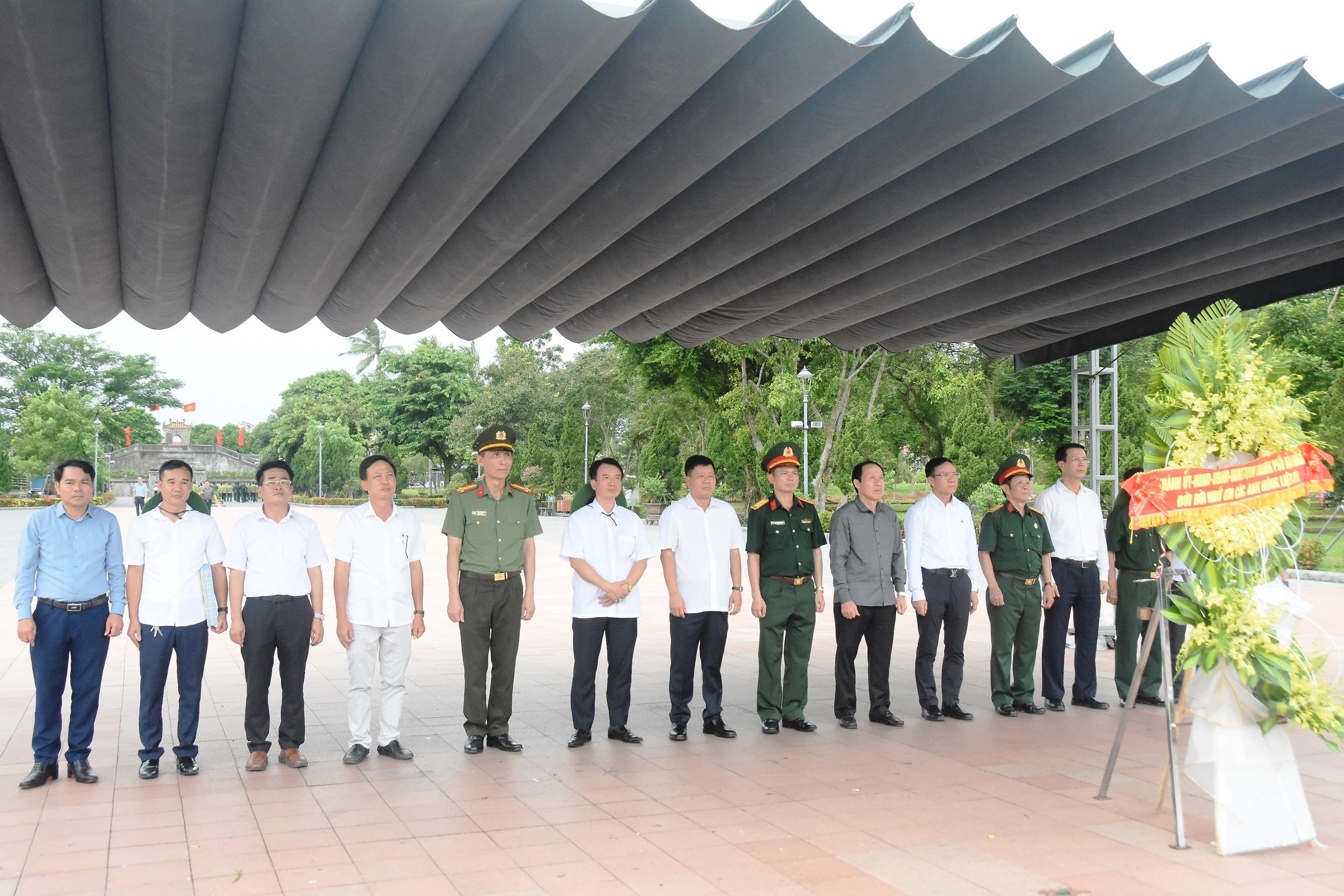 Đoàn công tác TP. Hải Phòng tổ chức các hoạt động tri ân tại Quảng Trị