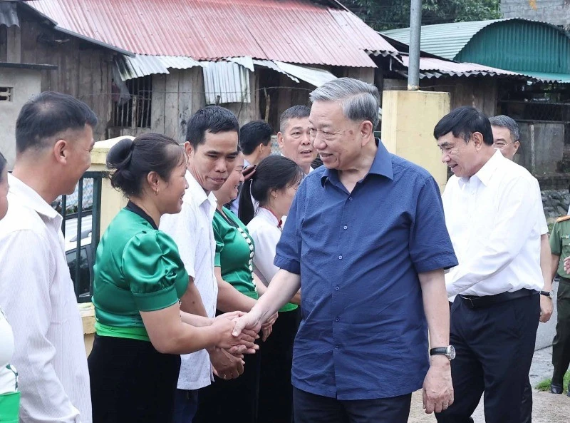 Tổng Bí thư Tô Lâm kiểm tra công tác vận hành hệ thống chính trị xã Si Pa Phìn