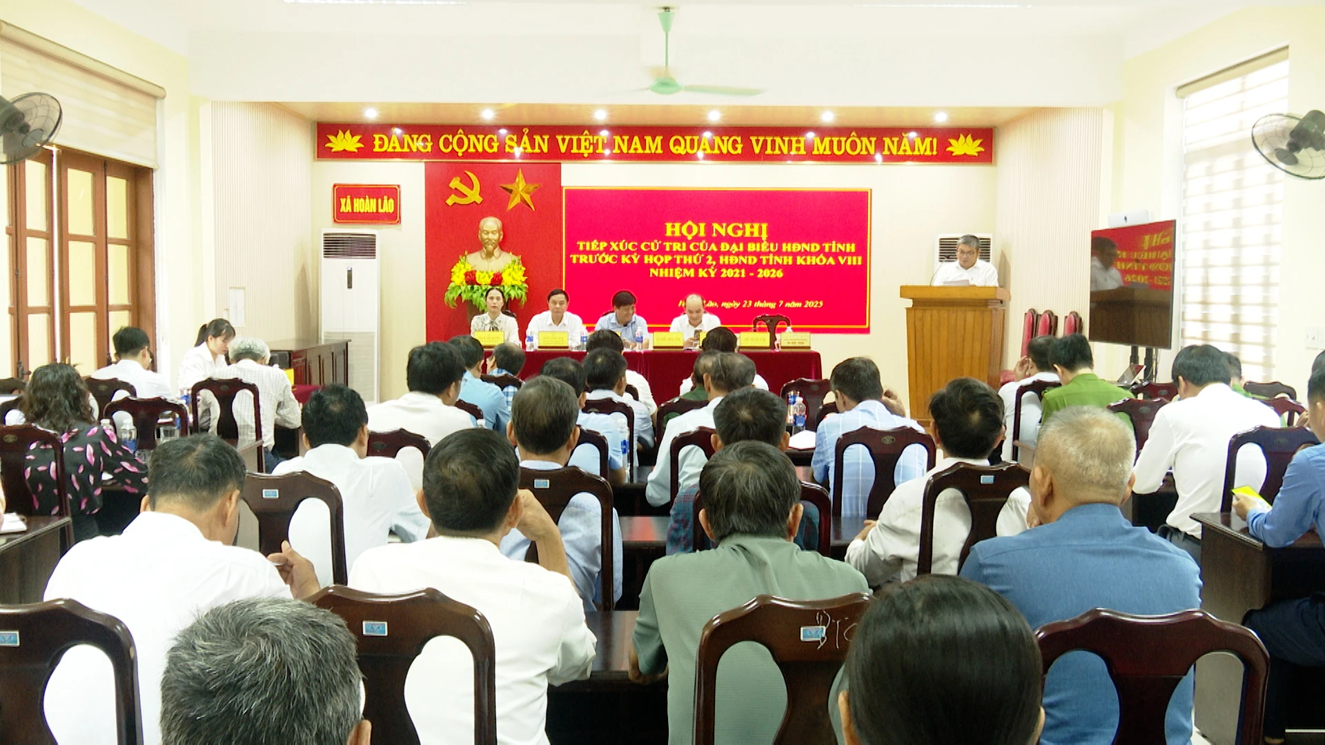 Đại biểu HĐND tỉnh tiếp xúc cử tri tại xã Hoàn Lão