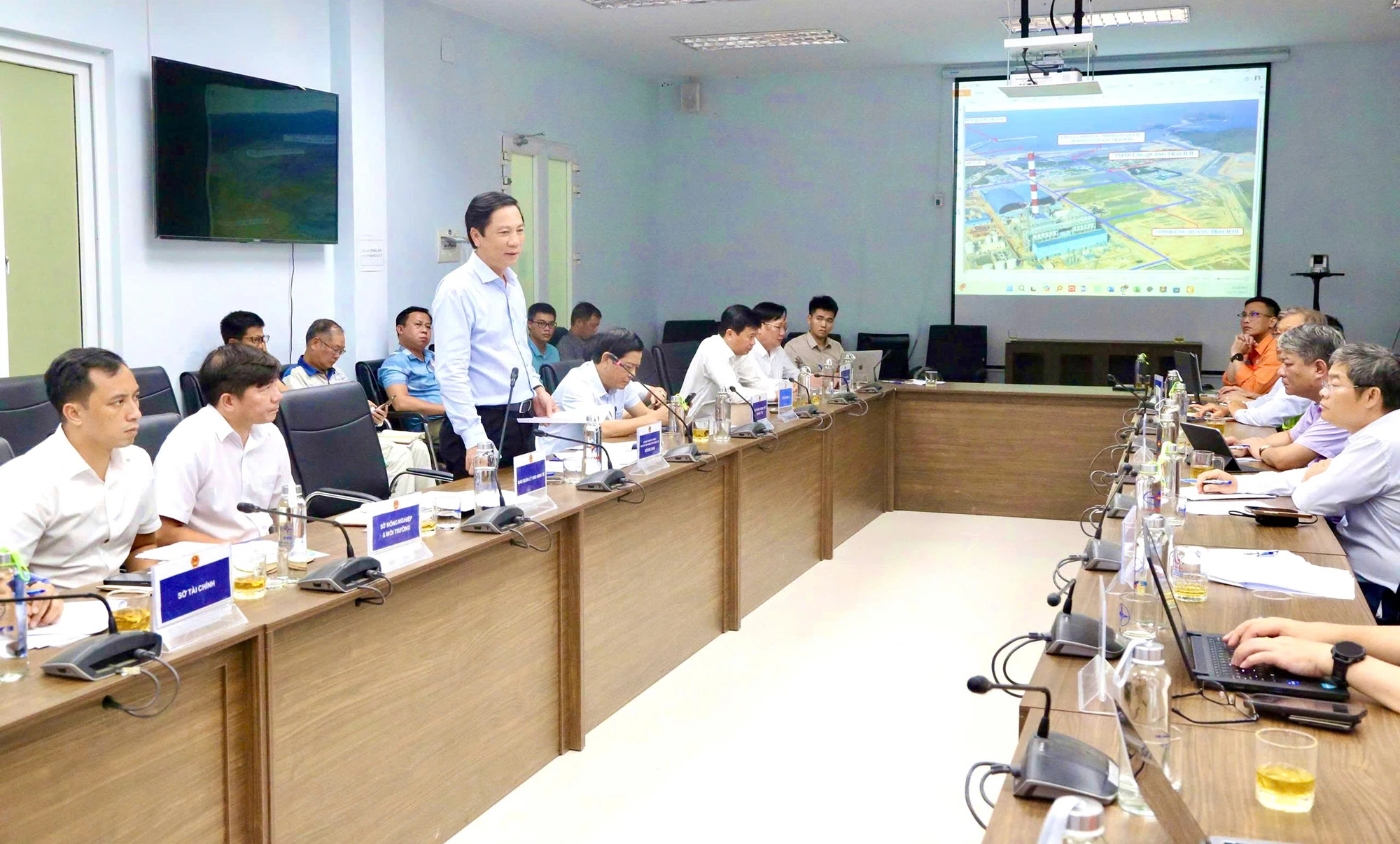 UBND tỉnh làm việc với Tập đoàn Điện lực Việt Nam 