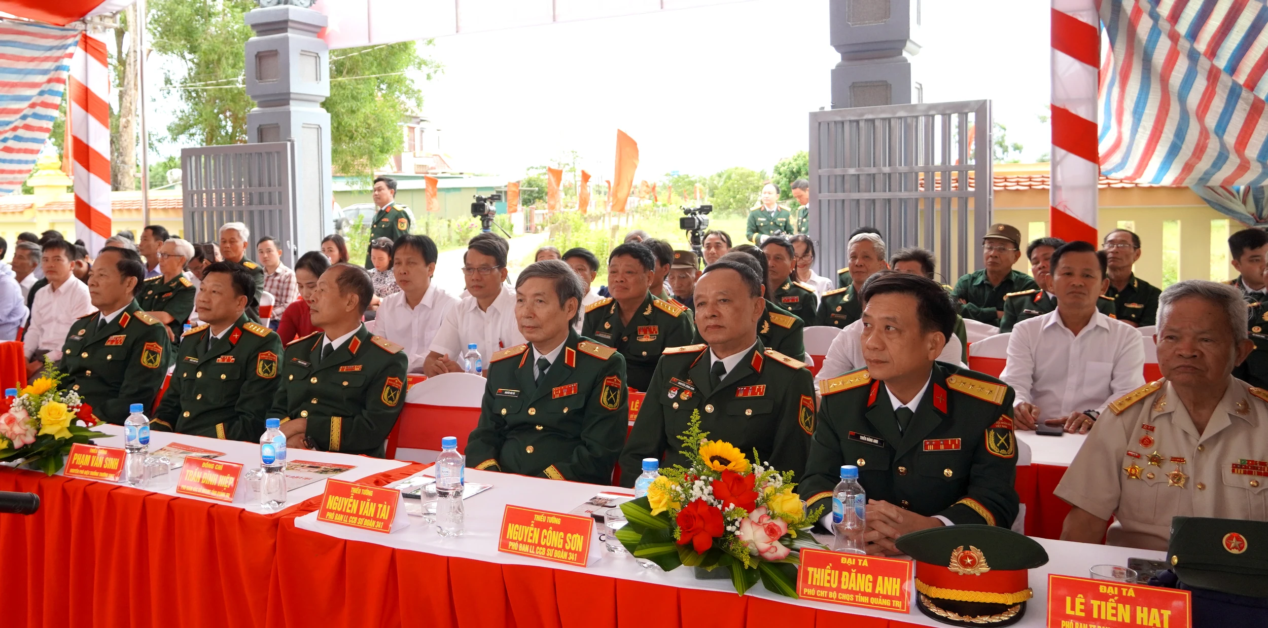 Đón nhận bằng xếp hạng Di tích lịch sử cấp tỉnh “Nơi Sư đoàn 341 làm lễ xuất quân vào chiến trường miền Nam, ngày 3/2/1975”