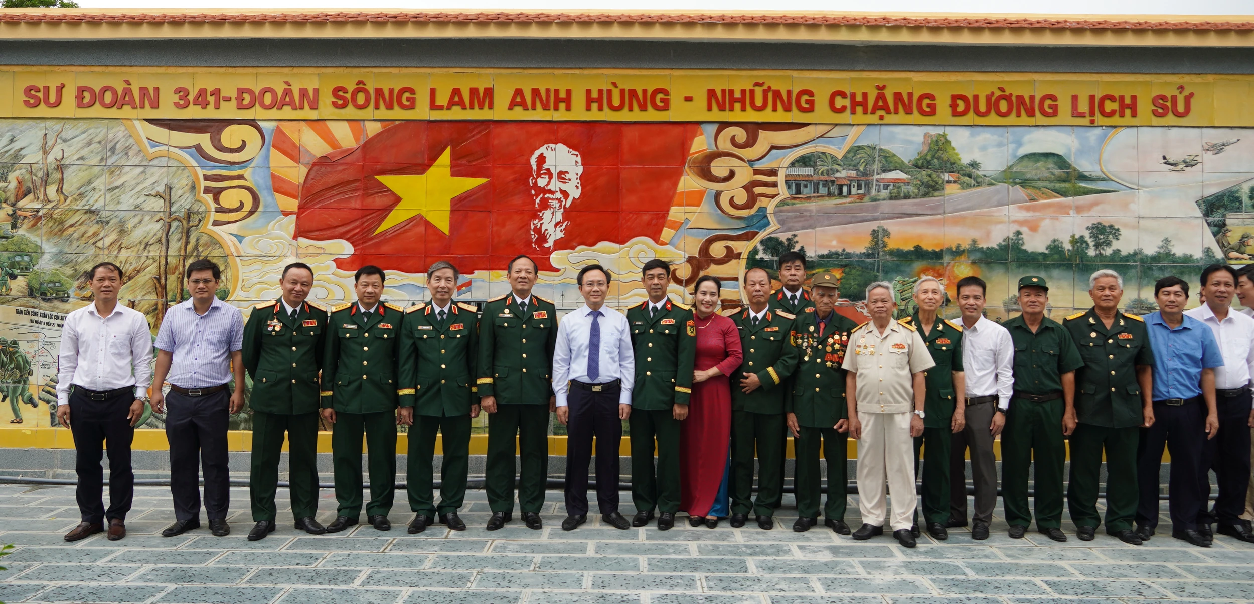 Đón nhận bằng xếp hạng Di tích lịch sử cấp tỉnh “Nơi Sư đoàn 341 làm lễ xuất quân vào chiến trường miền Nam, ngày 3/2/1975”